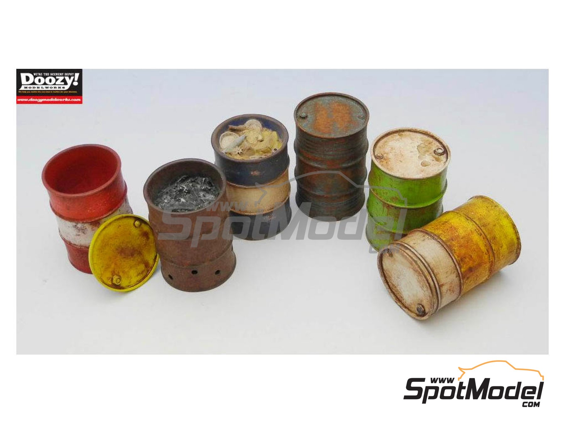 Image 3: Drum can set | Model kit in 1/24 scale manufactured by Doozy Modelworks (ref.&nbsp;DZ004)