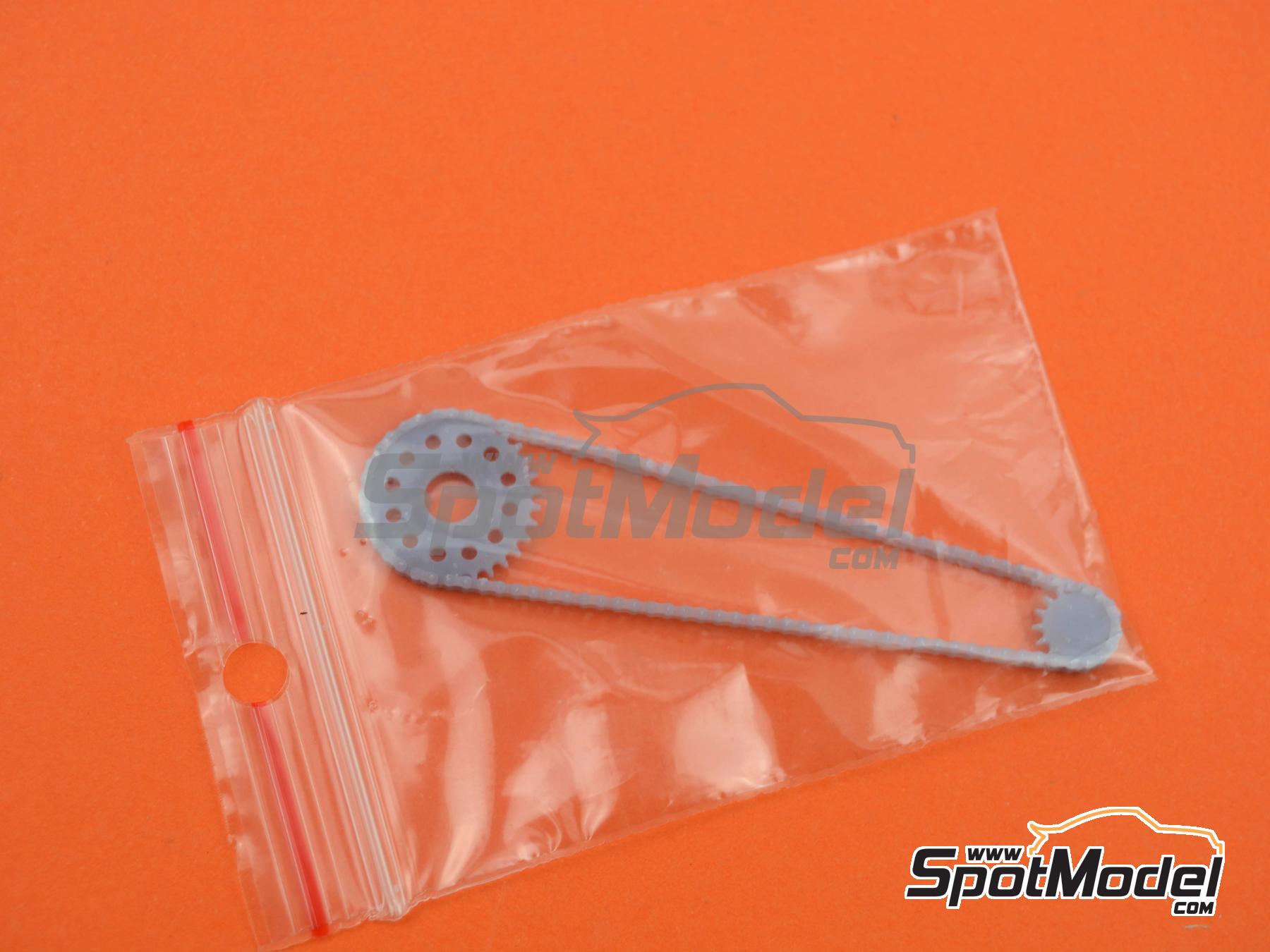 Image 8: Ducati 900 Mike Hailwood Replica / Ducati 900 SS | Chain set in 1/12 scale manufactured by Falcon Scale Models (ref.&nbsp;FSM05, also FSM005)