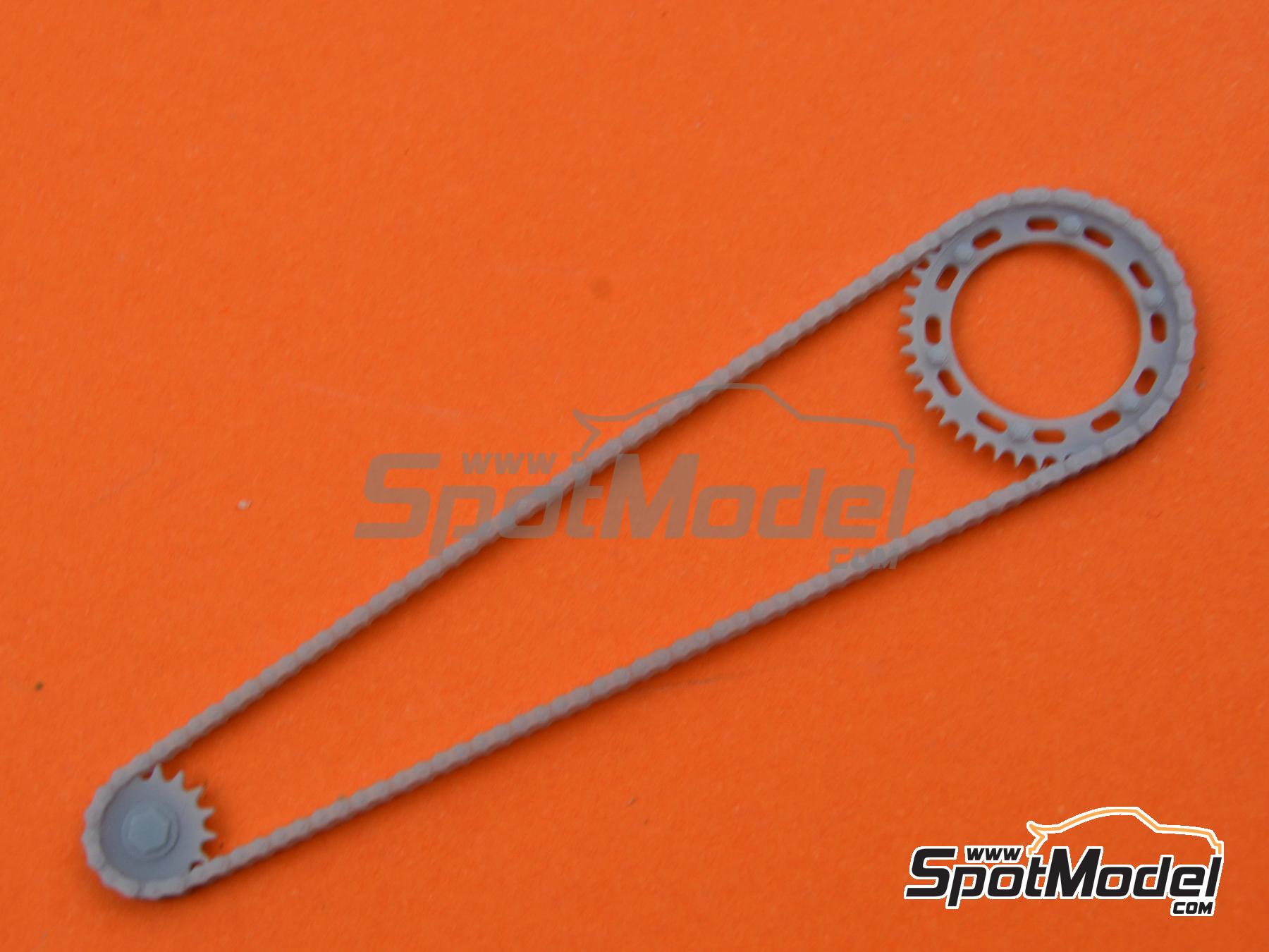 Image 5: Honda CBR1000RR-R Fireblade SP | Cadena en escala&nbsp;1/12 fabricado por Falcon Scale Models (ref.&nbsp;FSM11, tambien FSM011)