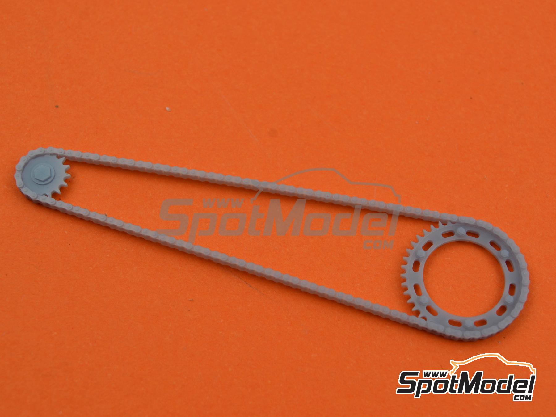 Image 6: Honda CBR1000RR-R Fireblade SP | Cadena en escala&nbsp;1/12 fabricado por Falcon Scale Models (ref.&nbsp;FSM11, tambien FSM011)