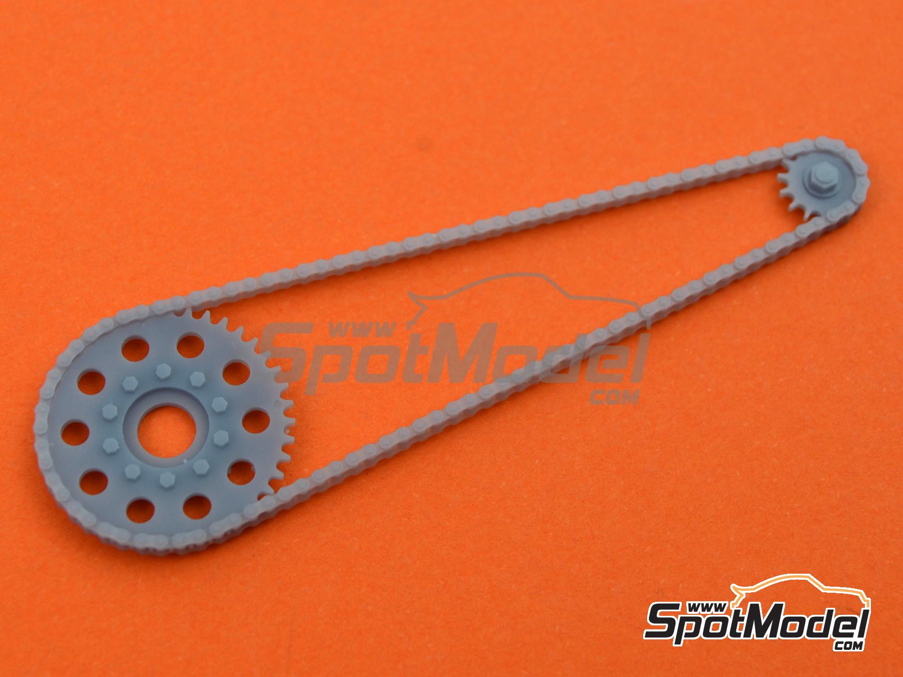 Image 5: Yamaha YZR500 | Chain set in 1/12 scale manufactured by Falcon Scale Models (ref.&nbsp;FSM17, also FSM017)