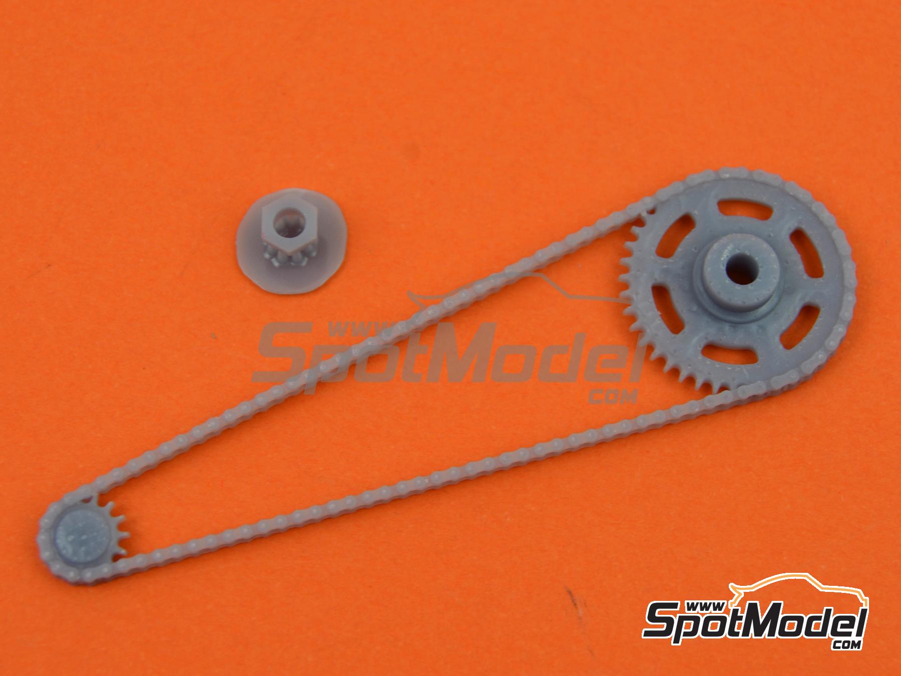 Image 6: Honda VFR750R RC30 | Cadena en escala&nbsp;1/12 fabricado por Falcon Scale Models (ref.&nbsp;FSM26, tambien FSM026)