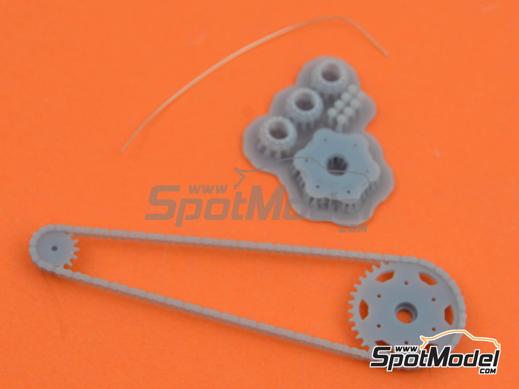 Image 4: Ducati 1199 Panigale S | Chain set in 1/12 scale manufactured by Falcon Scale Models (ref.&nbsp;FSM36, also FSM036)