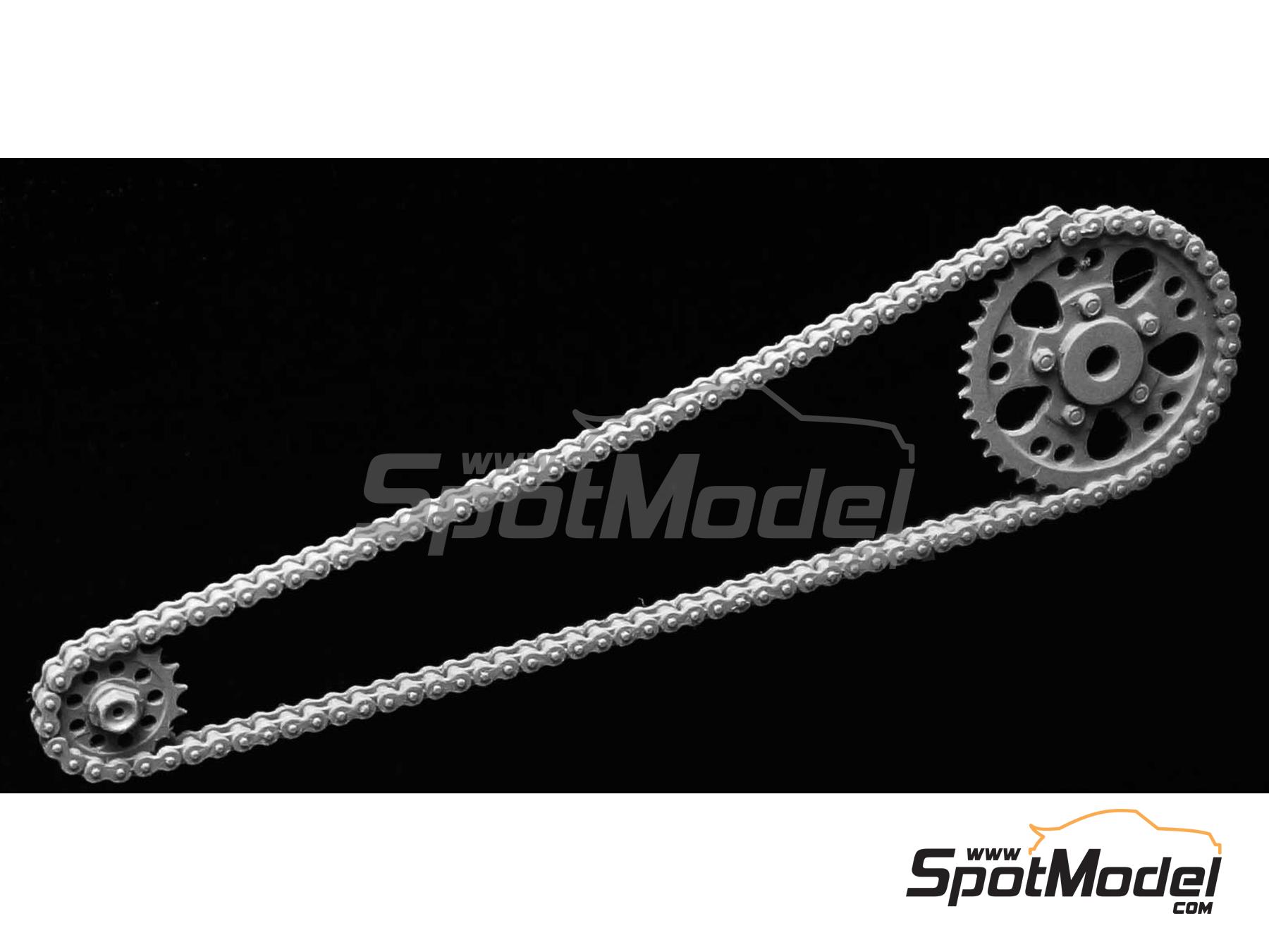 Image 3: Yamaha YZR500 (0W98) | Chain set in 1/12 scale manufactured by Fat Frog Models (ref.&nbsp;DE12017)