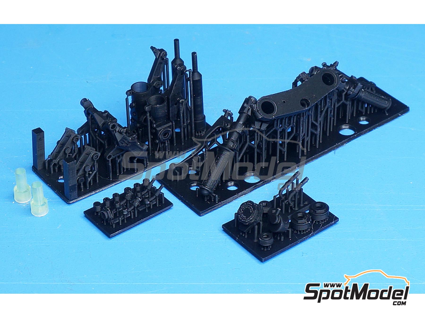 Image 9: Front brake calipers and Handle bar for Suzuki RGV500 1993 | Detail up set in 1/12 scale manufactured by Fat Frog Models (ref.&nbsp;DE12091, also 4897049120914)