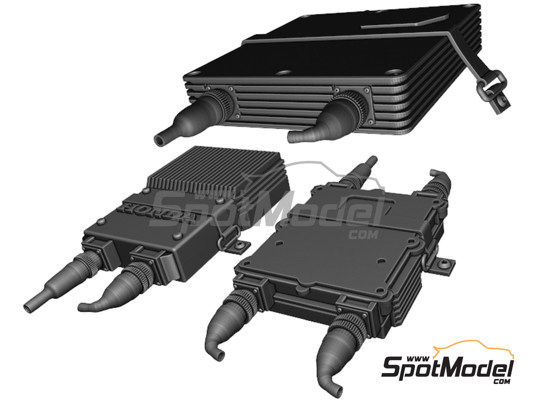 Image 2: Unidades de control de motor para McLaren Honda MP4/4 -  1988 | Detalle en escala&nbsp;1/12 fabricado por Fat Frog Models (ref.&nbsp;DE12101)