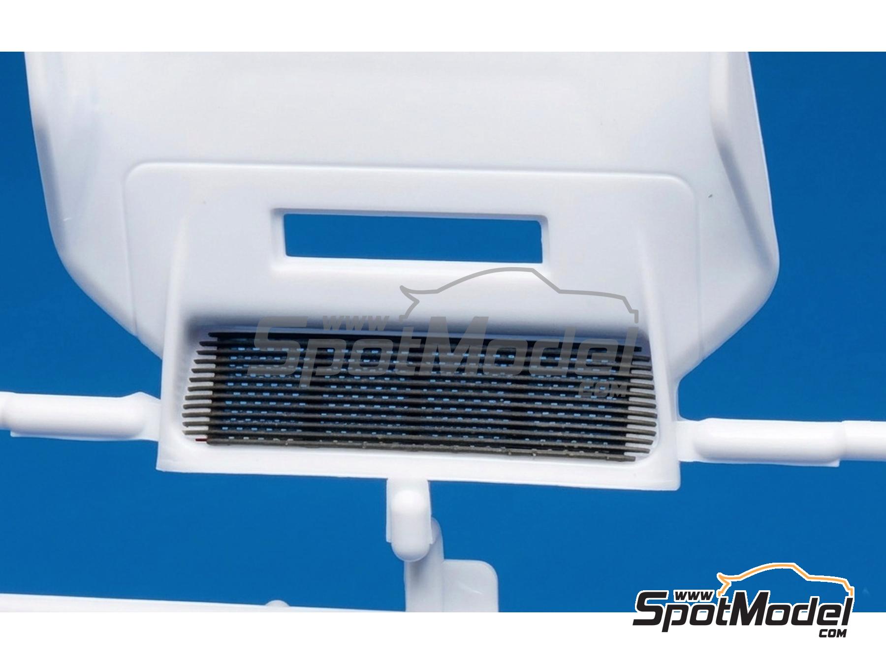 Image 3: Porsche 935 Rear Spoiler Ventilation Grill | Detail in 1/24 scale manufactured by Fat Frog Models (ref.&nbsp;DE24024)