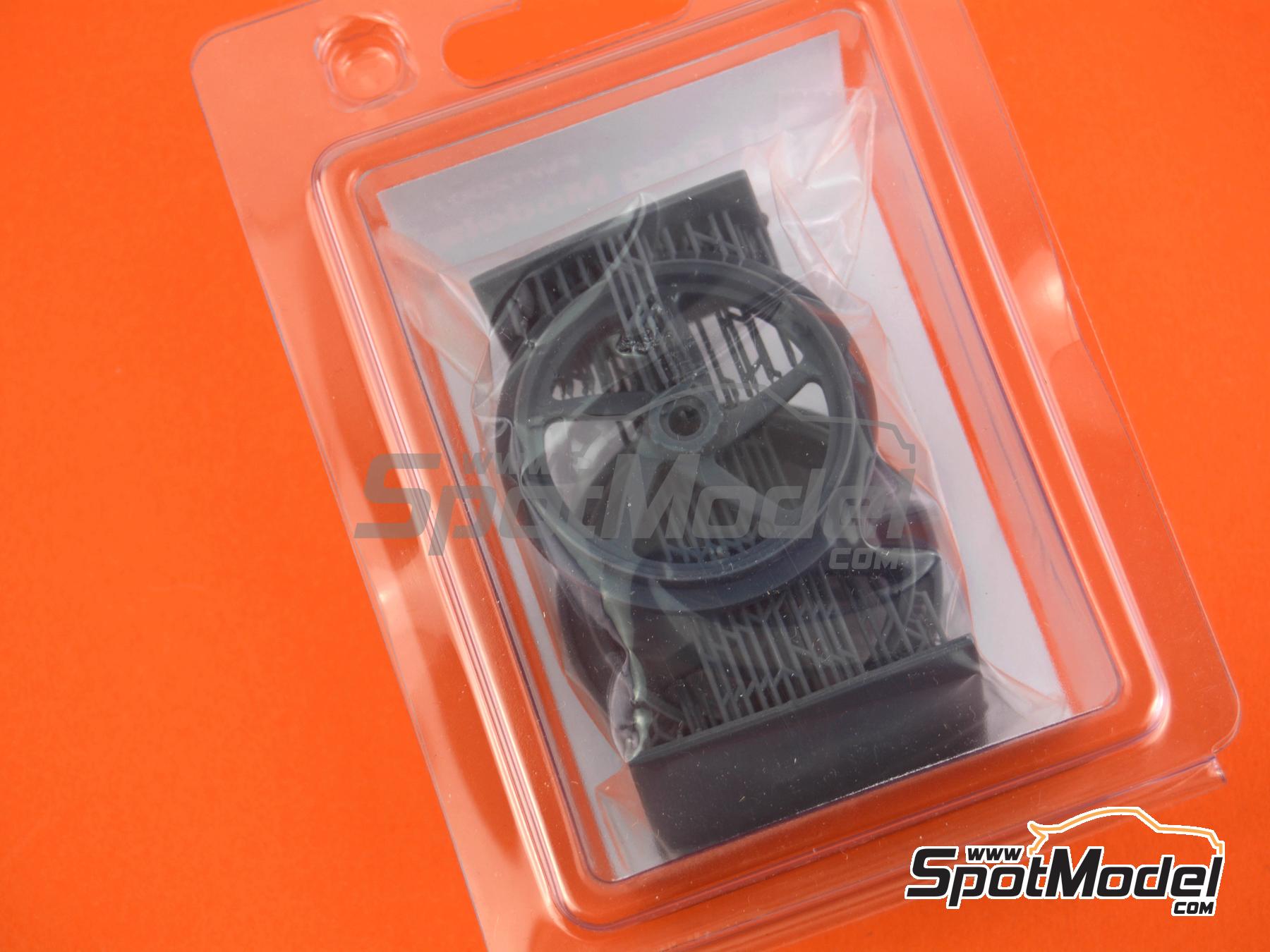 Image 3: Llantas de 5 radios para Suzuki RGV500 1993 | Llantas en escala&nbsp;1/12 fabricado por Fat Frog Models (ref.&nbsp;FW12001, tambien 4897049129016)