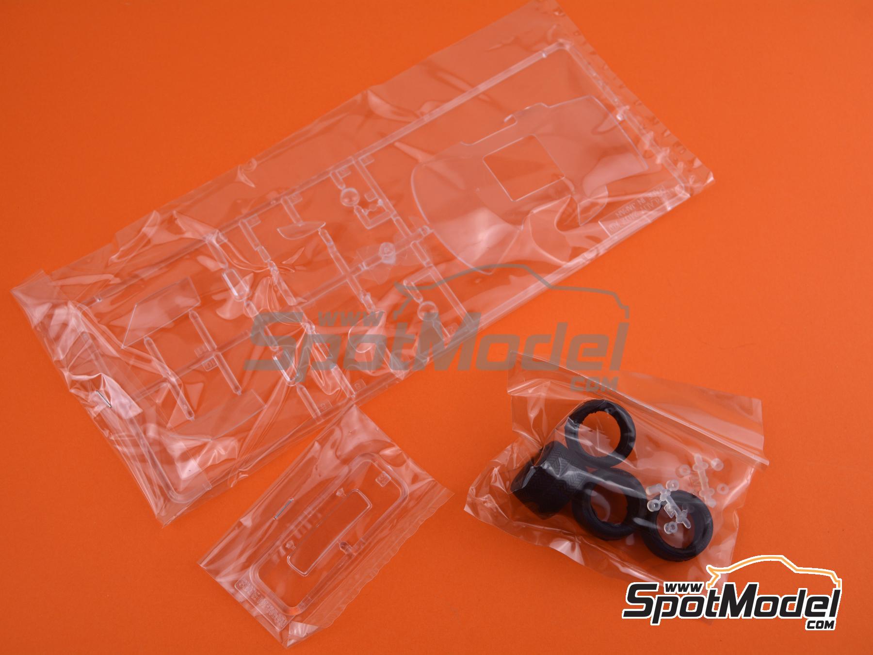 Image 8: Nissan Fairlady 240ZG Full Works Racing | Car scale model kit in 1/24 scale manufactured by Fujimi (ref. FJ04674, also 4968728046747, 04674 and ID-143)