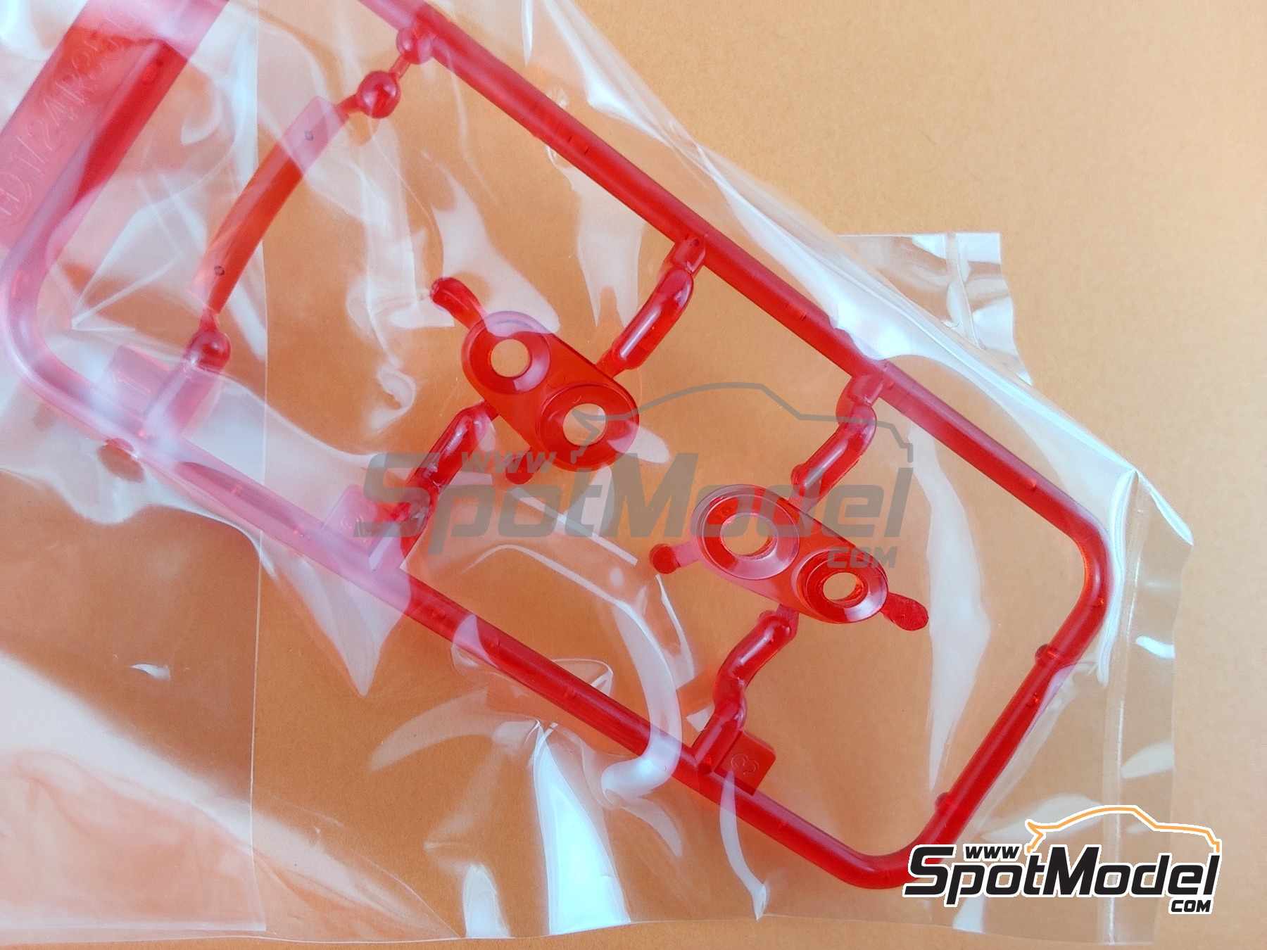 Image 23: Nissan Skyline GTR R35 con motor | Maqueta de coche en escala&nbsp;1/24 fabricado por Fujimi (ref.&nbsp;FJ04749, tambien 4968728047492, 04749 y ID-131)