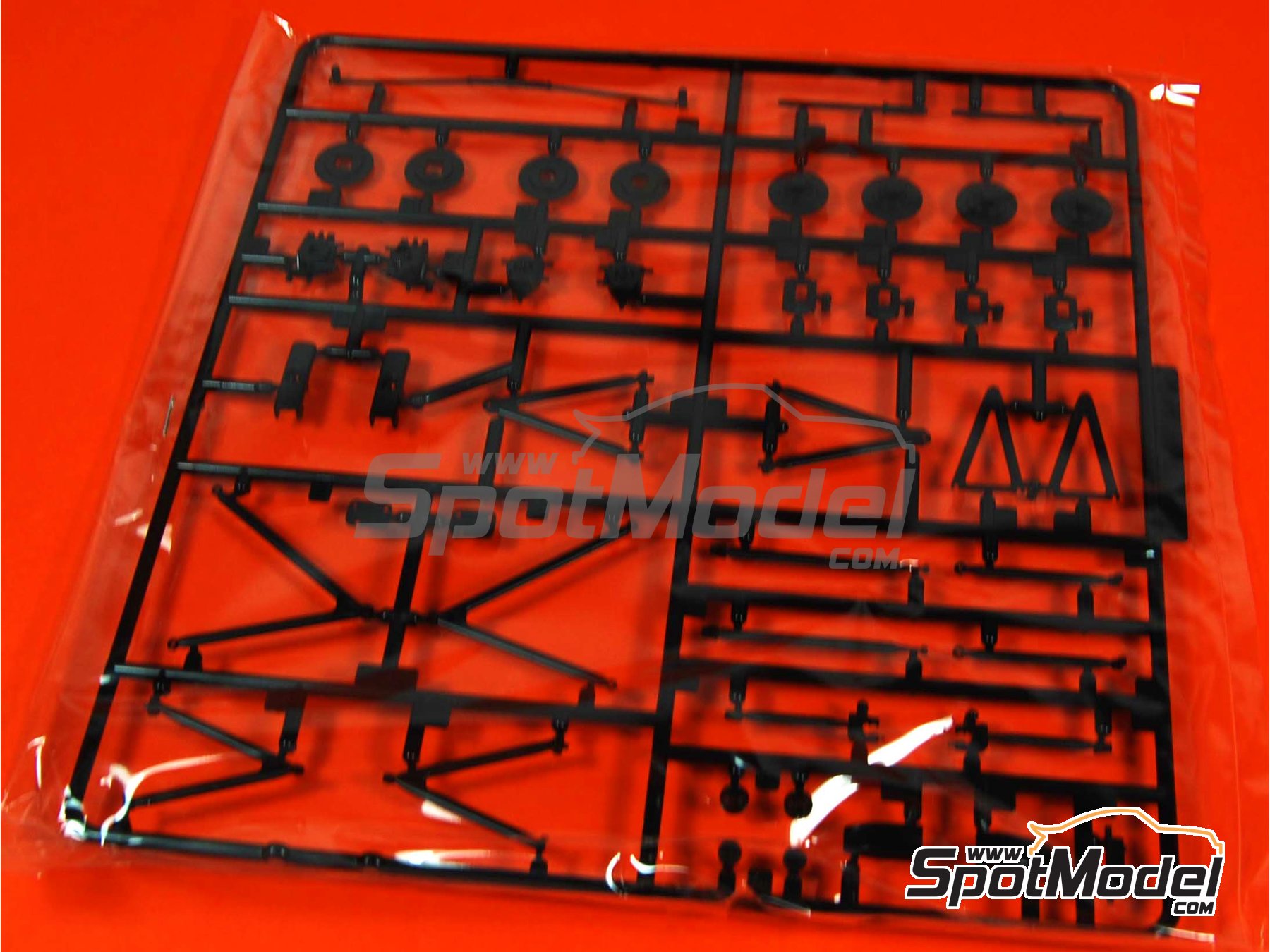 Fujimi: Model car kit 1/20 scale - McLaren Honda MP4/6 McLaren Racing