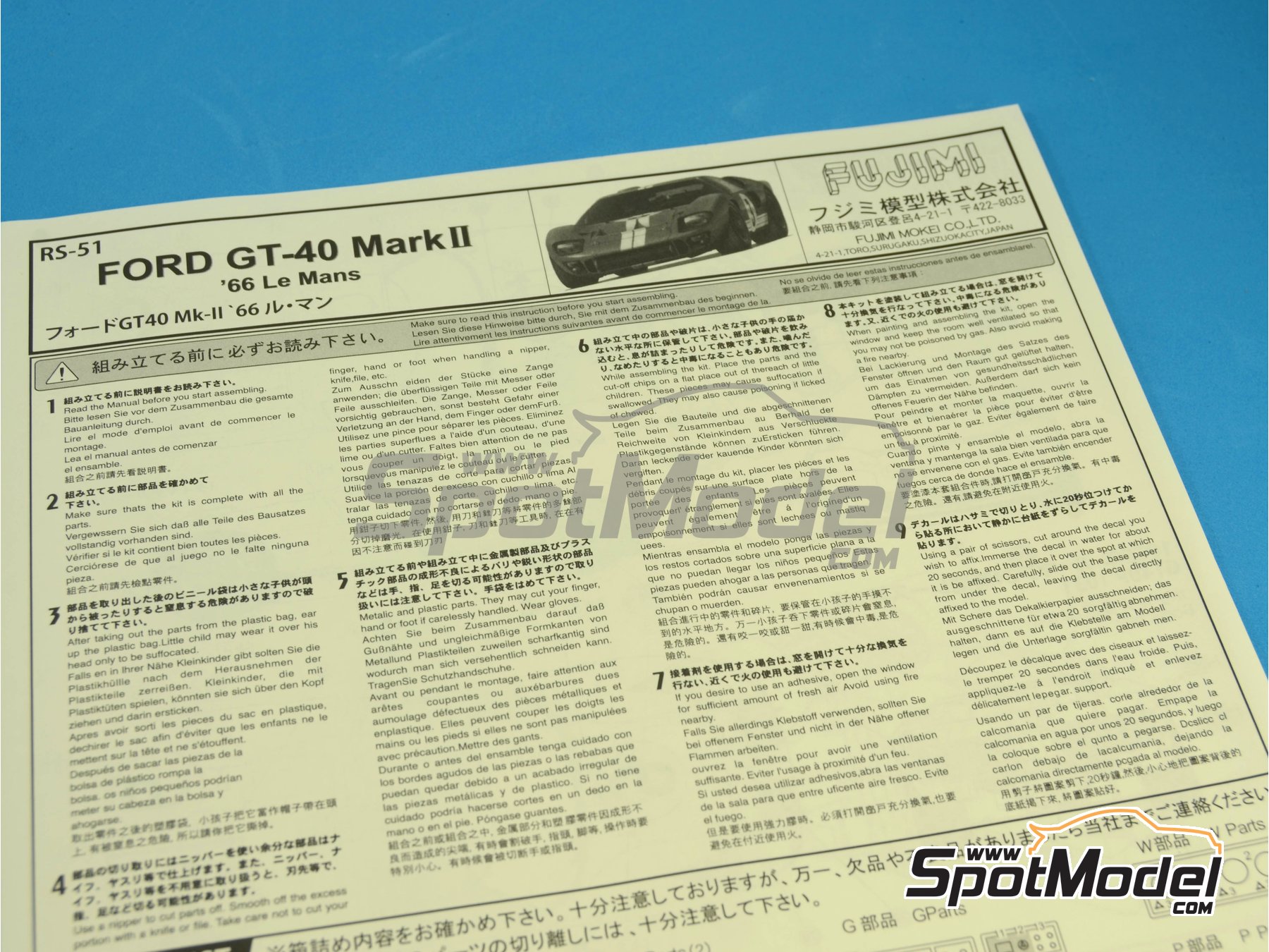 Image 11: Ford GT40 Mk II - 24 Hours Le Mans 1966 | Car scale model kit in 1/24 scale manufactured by Fujimi (ref.&nbsp;FJ126067, also 4968728126067, 126067 and RS-51)