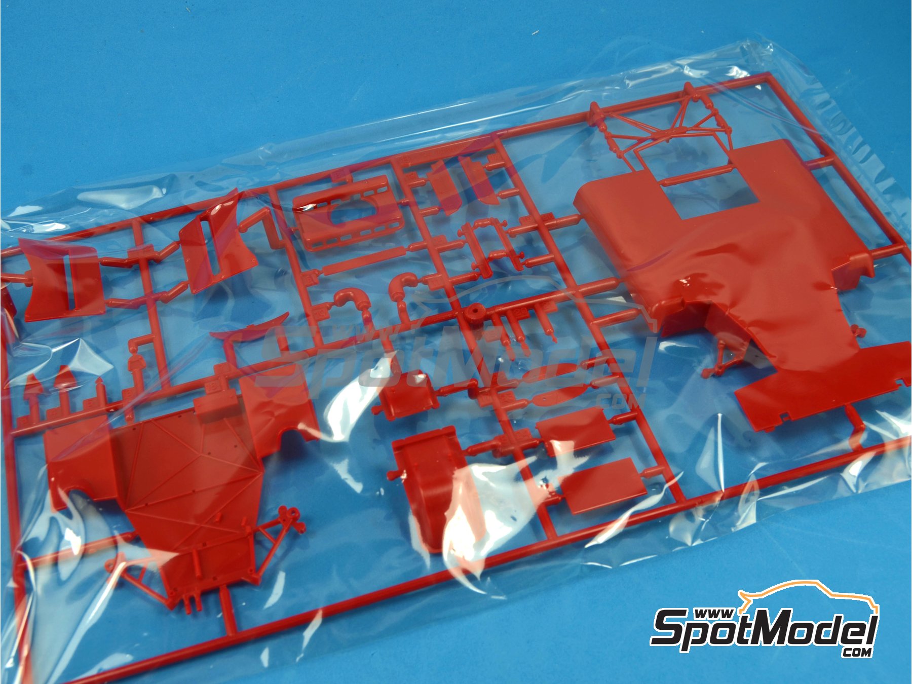 Image 11: Porsche 917K patrocinado por Shell - 24 Horas de Le Mans 1970 | Maqueta de coche en escala 1/24 fabricado por Fujimi (ref. FJ126074, tambien 4968728126074 y 126074)