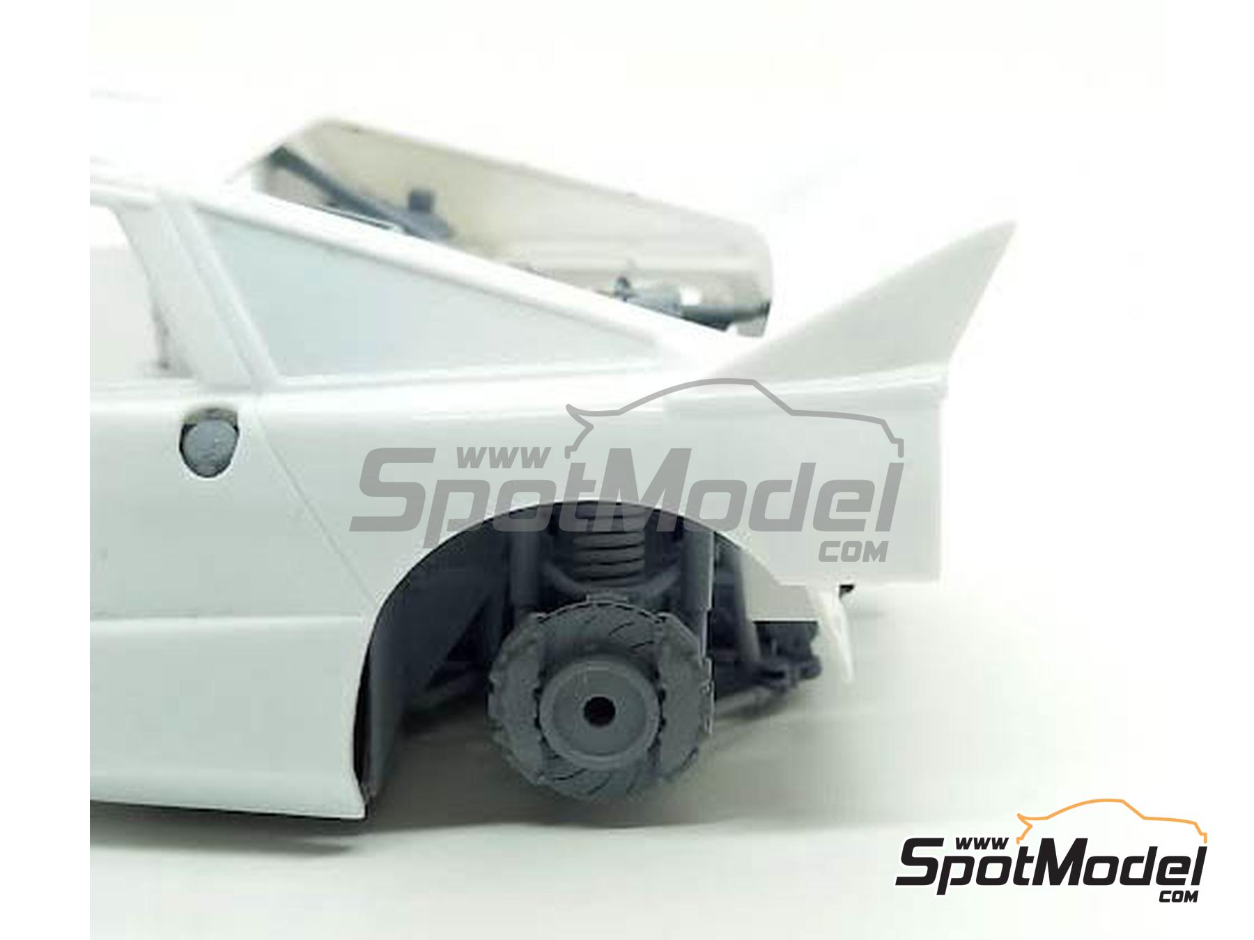 Image 17: Lancia Rally 037 Evo II | Motor en escala&nbsp;1/24 fabricado por GPmodeling (ref.&nbsp;037EVO2)