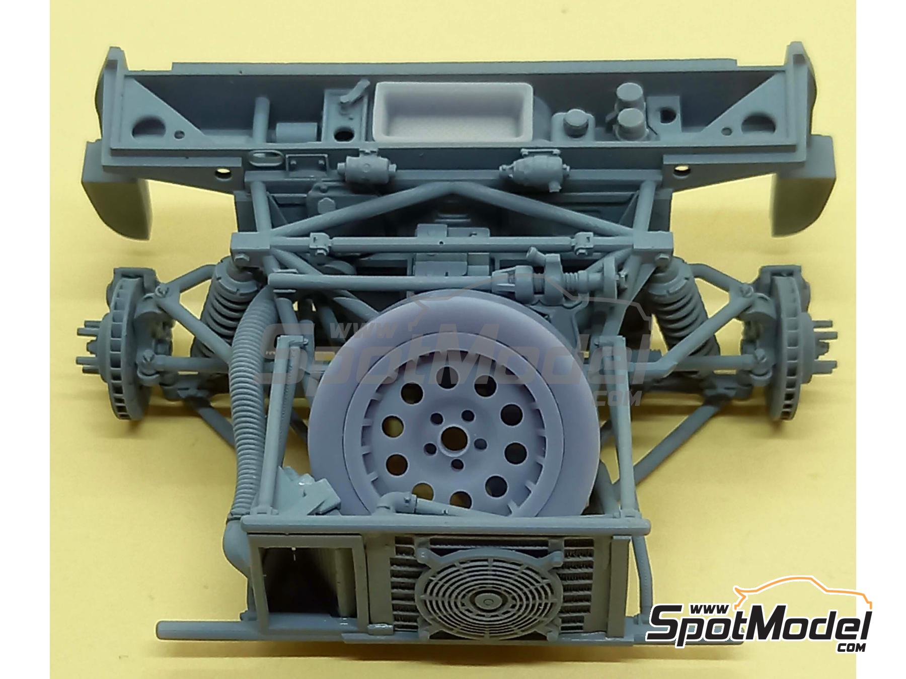 Image 14: Lancia 037 Rally Evo II | Set de mejora y detallado en escala 1/24 fabricado por GPmodeling (ref. A037EVO2)