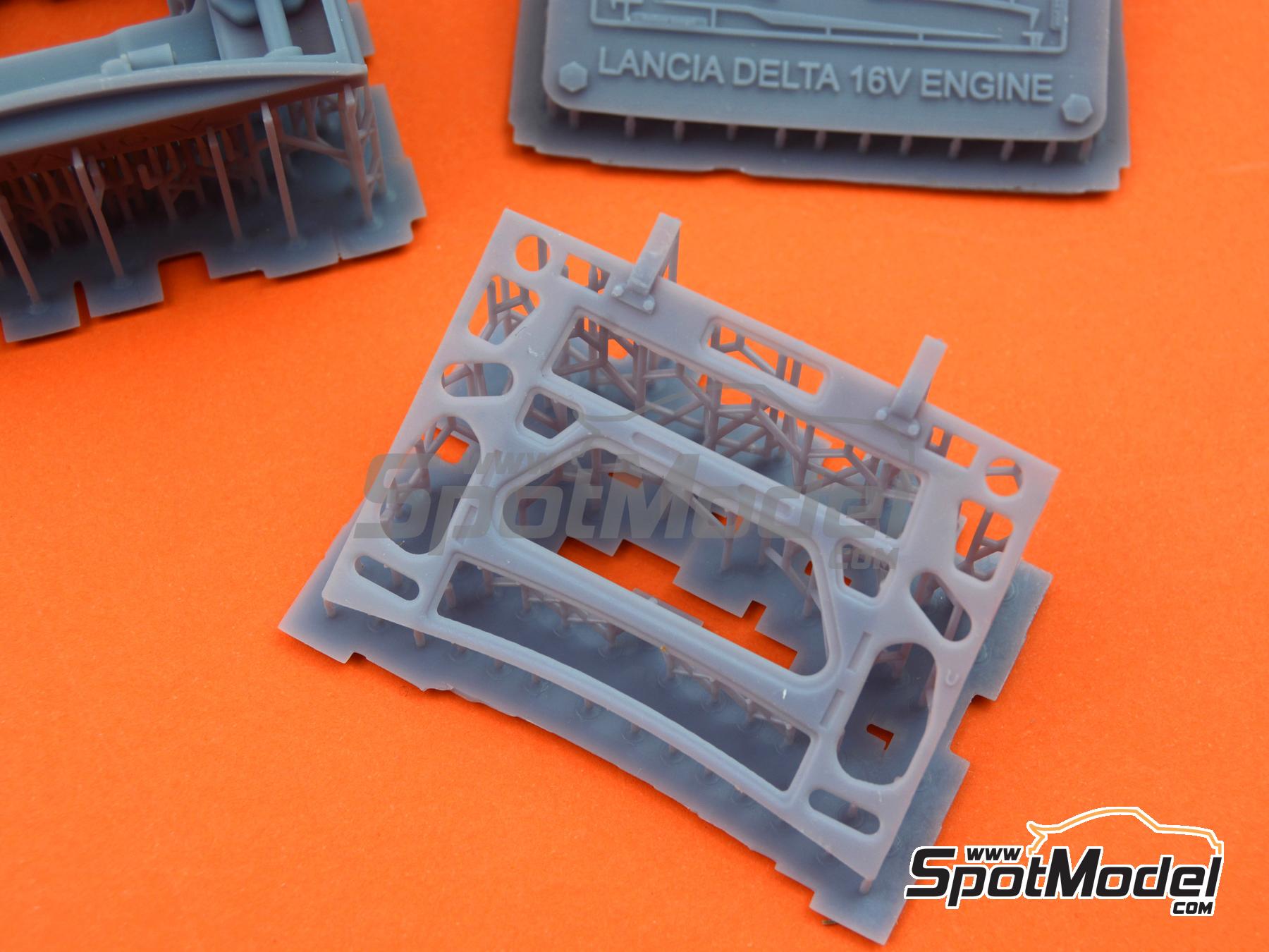 Image 25: Lancia Delta HF 16V | Engine in 1/24 scale manufactured by GPmodeling (ref.&nbsp;DELTA16V)