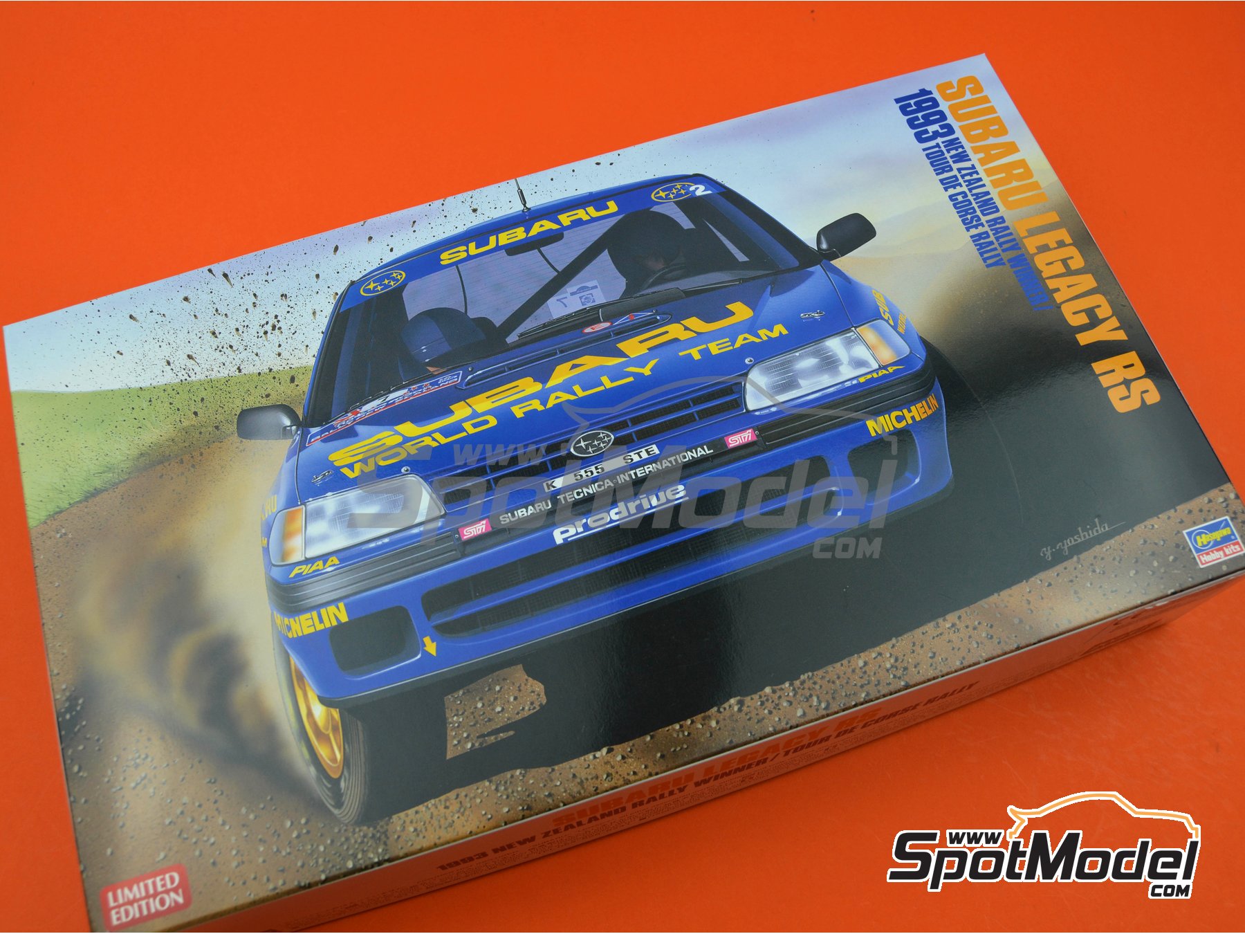 Image 14: Subaru Legacy RS Subaru Rally Team - New Zealand rally, Tour de Corse 1993 | Model car kit in 1/24 scale manufactured by Hasegawa (ref.&nbsp;20311)