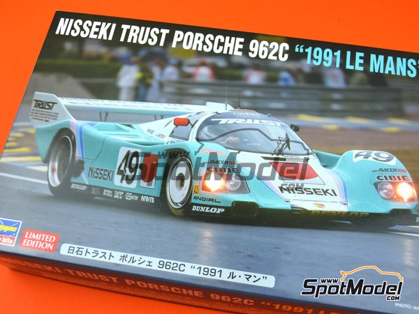 Image 11: Porsche 962C Nisseki Trust Racing Team - 24 Hours Le Mans 1991 | Model car kit in 1/24 scale manufactured by Hasegawa (ref.&nbsp;20318)