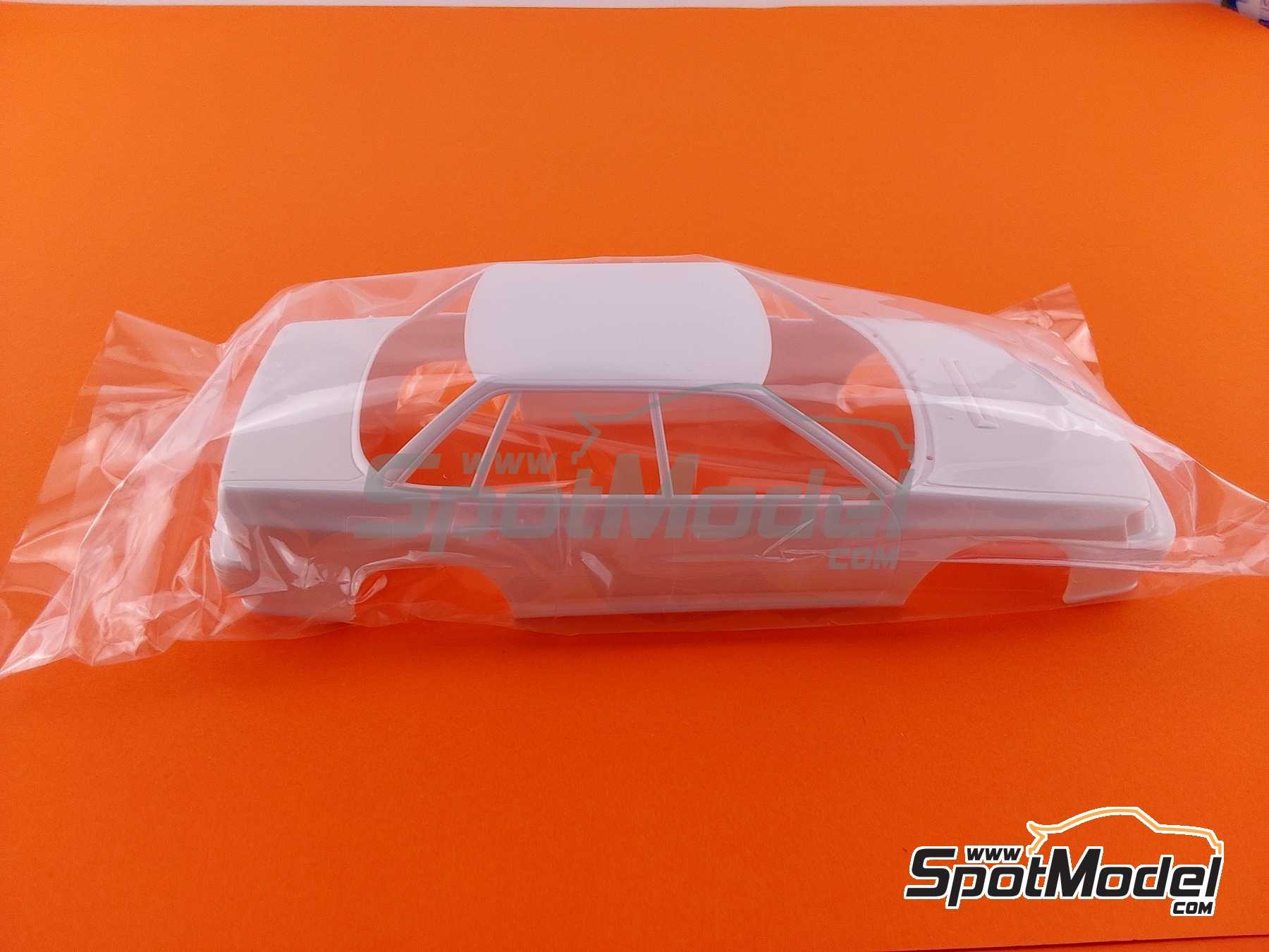 Image 13: Subaru Legacy RS Subaru Technica International Team sponsored by Castrol - New Zealand Rally 1990 | Car scale model kit in 1/24 scale manufactured by Hasegawa (ref.&nbsp;20636, also 4967834206366)