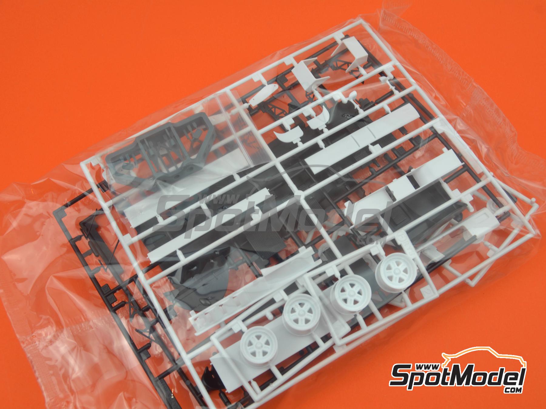 Hasegawa 20691: Car scale model kit 1/24 scale - Mazda 767B