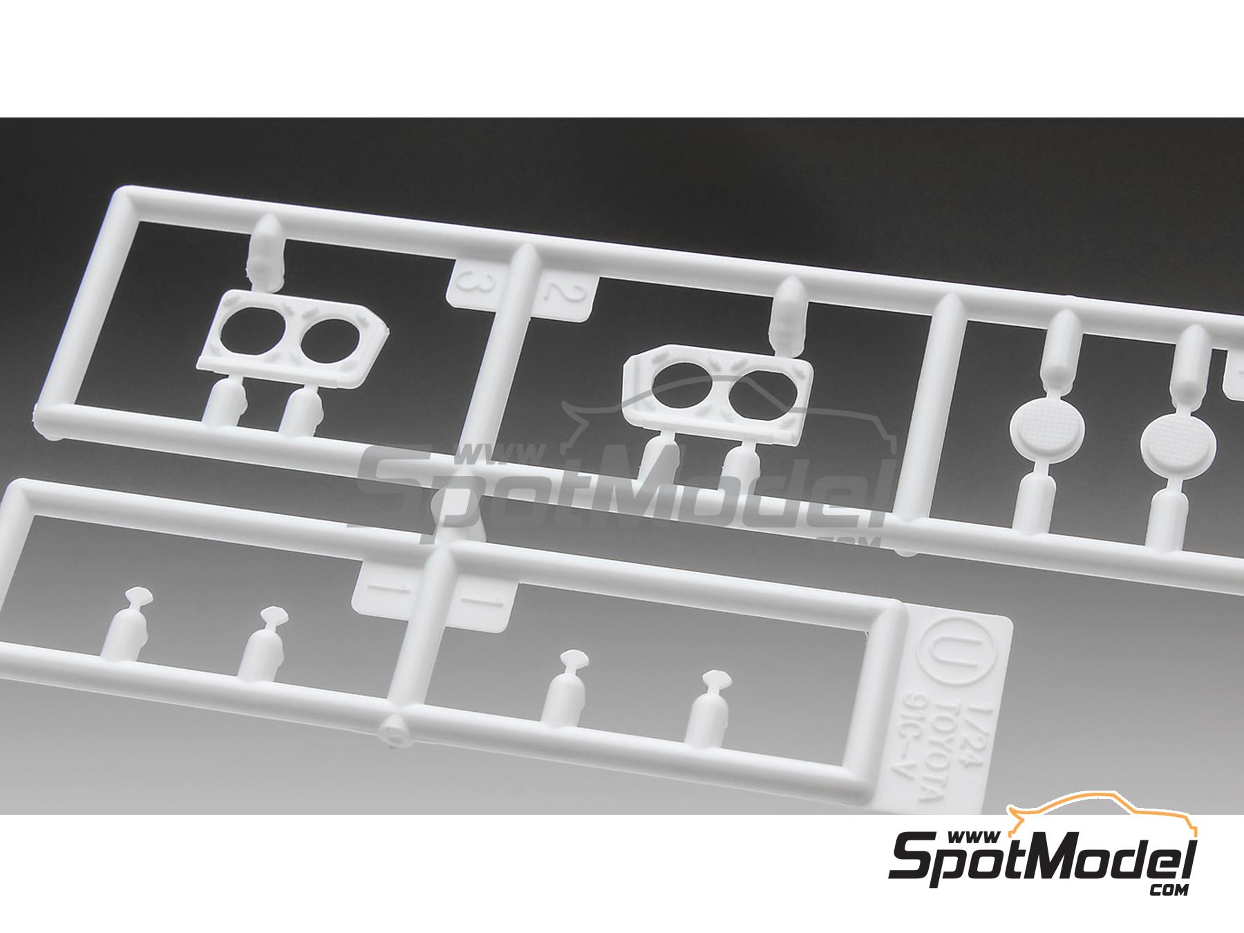 Image 3: Toyota 92C-V Toyota Sard Team sponsored by Kitz - 24 Hours Le Mans 1992 | Car scale model kit in 1/24 scale manufactured by Hasegawa (ref.&nbsp;20706, also 4967834207066)