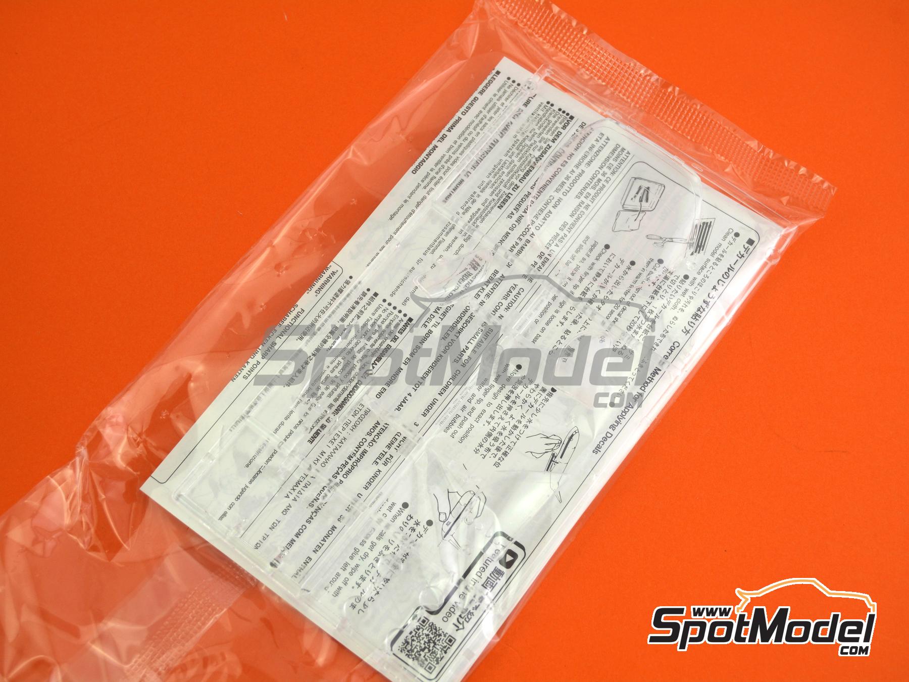 Image 2: Jaguar XJR-8 LM Silk Cut Works Team - 24 Hours Le Mans 1987 | Car scale model kit in 1/24 scale manufactured by Hasegawa (ref.&nbsp;20729, also 4967834207295)