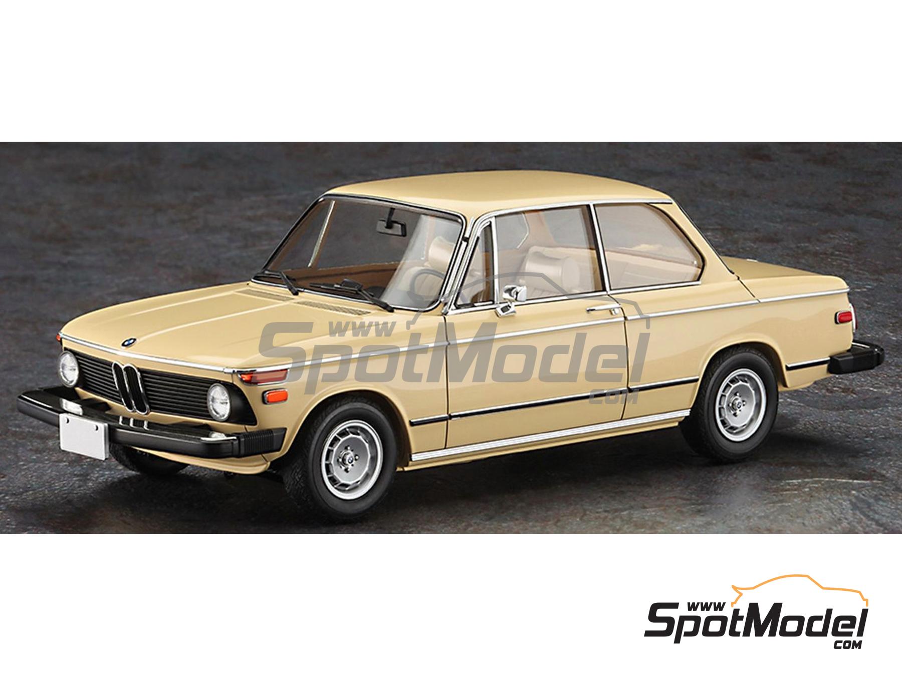 Image 2: BMW 2002 tii late model | Car scale model kit in 1/24 scale manufactured by Hasegawa (ref.&nbsp;20756, also 4967834207561)