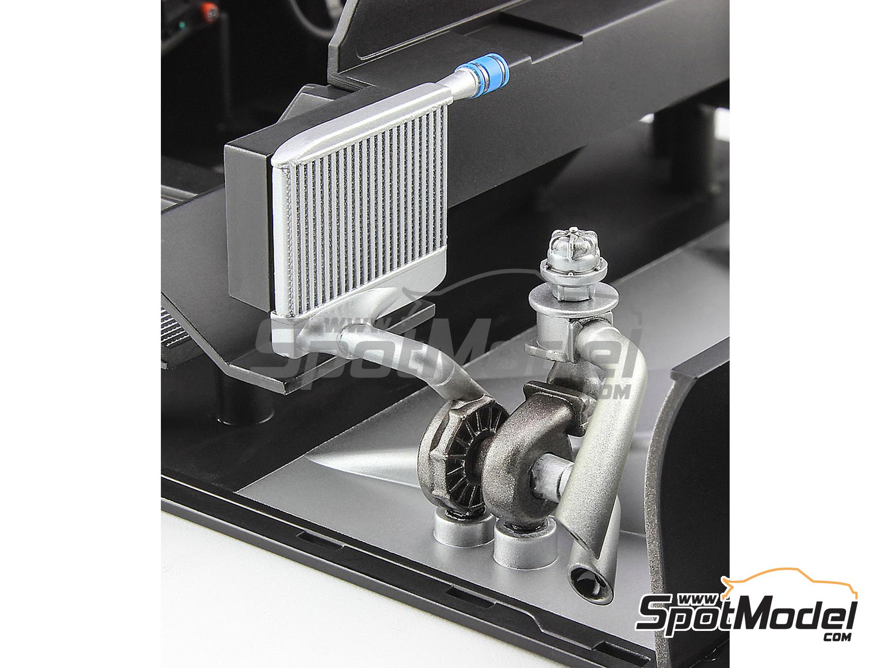 Image 9: Toyota 91C-V Tom's Team sponsored by Minolta - All Japan Sport Prototype Championship (JSPC) 1991 | Car scale model kit in 1/24 scale manufactured by Hasegawa (ref.&nbsp;21156, also 4967834211568, HC56 and 211568)