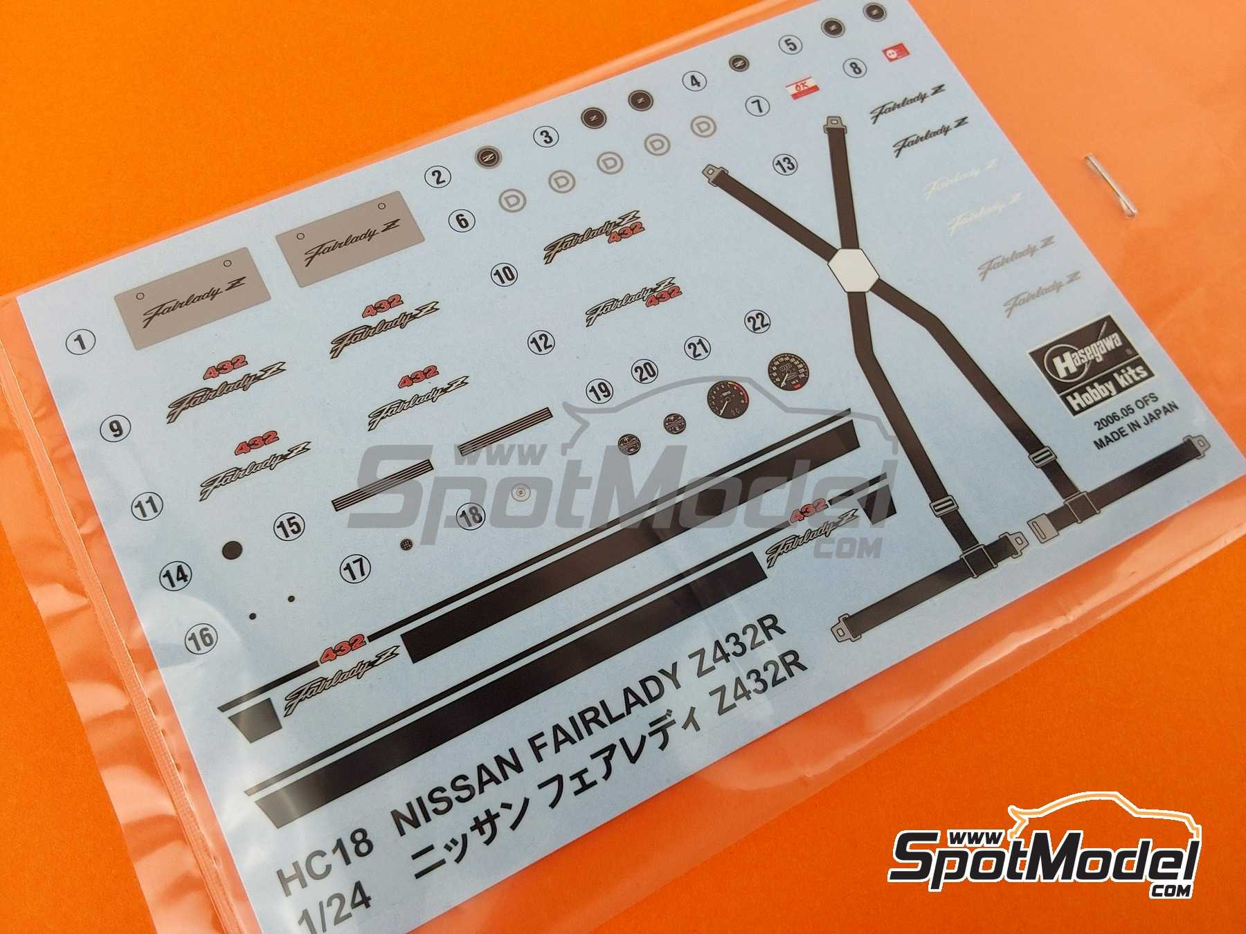 Image 9: Nissan Fairlady Z432R -  1970 | Car scale model kit in 1/24 scale manufactured by Hasegawa (ref.&nbsp;21218, also 4967834211186 and HC-18)