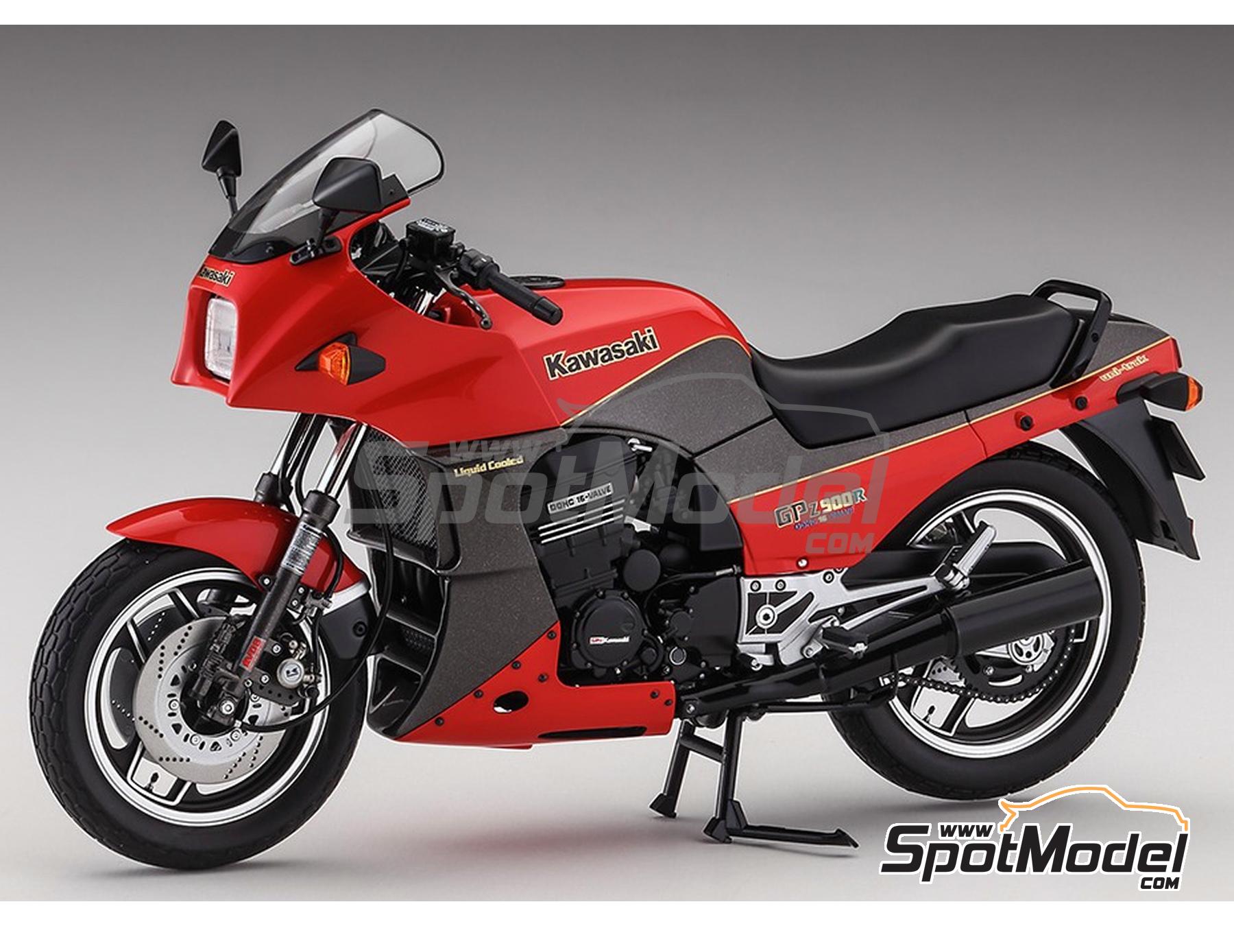 Hasegawa 21519: Motorbike scale model kit 1/12 scale - Kawasaki