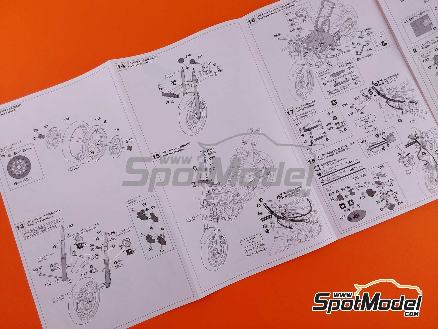 Image 6: Yamaha YZR500 0W98 sponsored by Tech21 - All Japan Road Race Championship 500cc 1988 | Motorbike scale model kit in 1/12 scale manufactured by Hasegawa (ref. 21762, also 4967834217621)