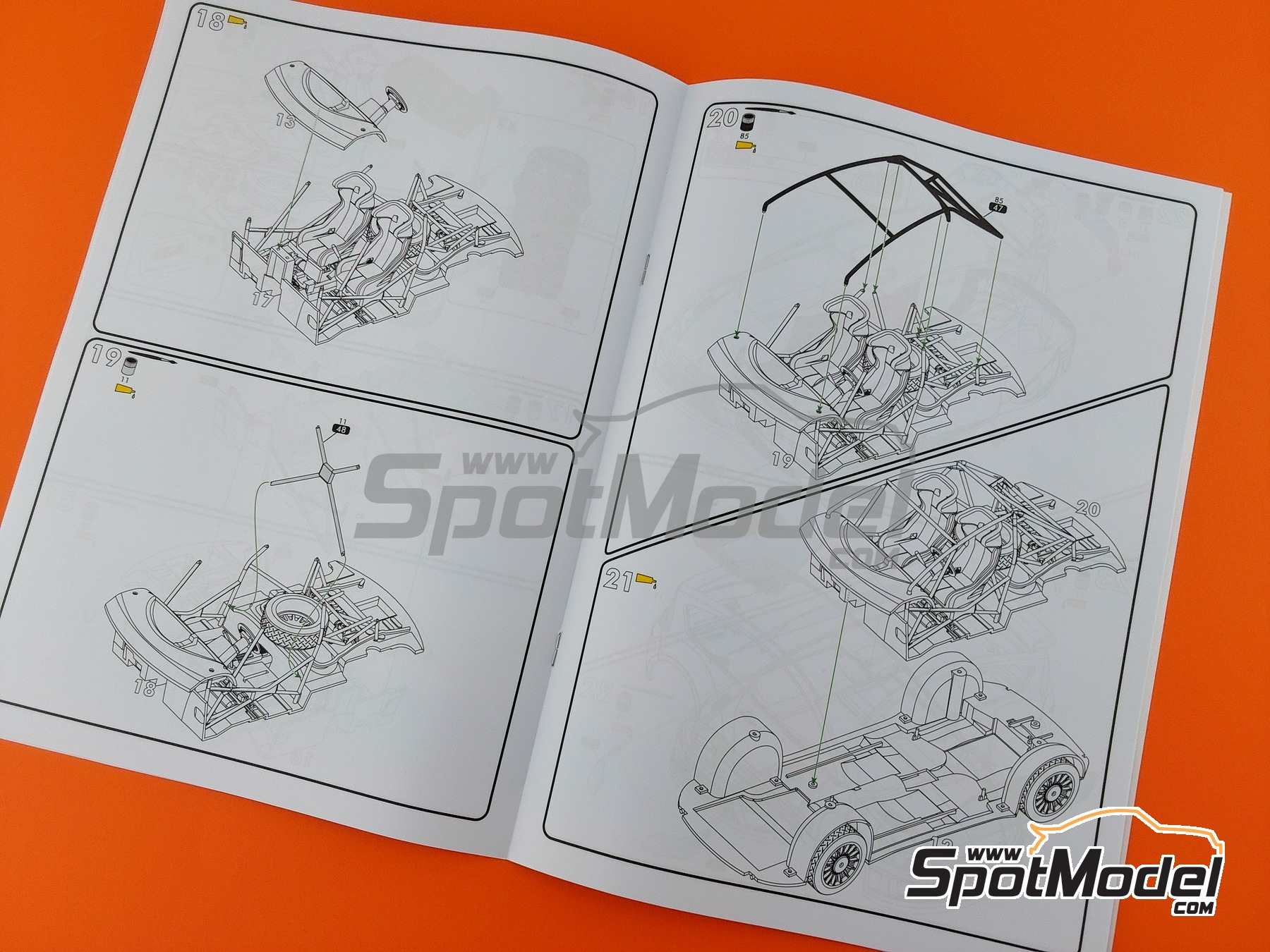 Image 19: Citroen C4 WRC | Maqueta de coche en escala 1/24 fabricado por Heller (ref. 80756, tambien 3279510807561)