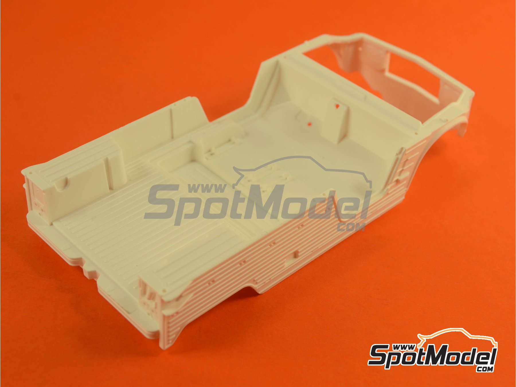 Image 9: Citroën Mehari | Maqueta de coche en escala 1/24 fabricado por Heller (ref. 80760, tambien 3279510807608)