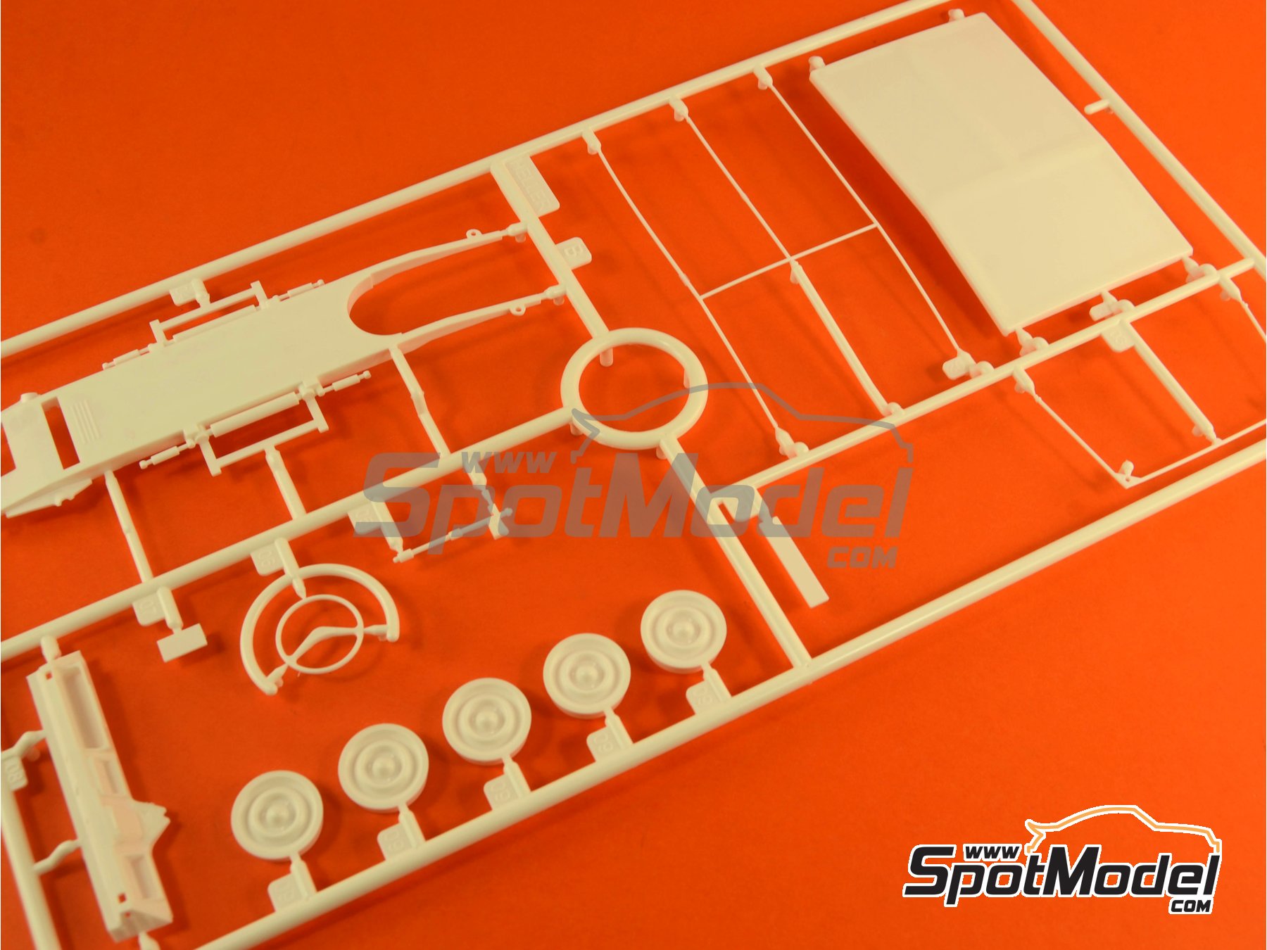 Image 17: Citroën Mehari | Maqueta de coche en escala 1/24 fabricado por Heller (ref. 80760, tambien 3279510807608)