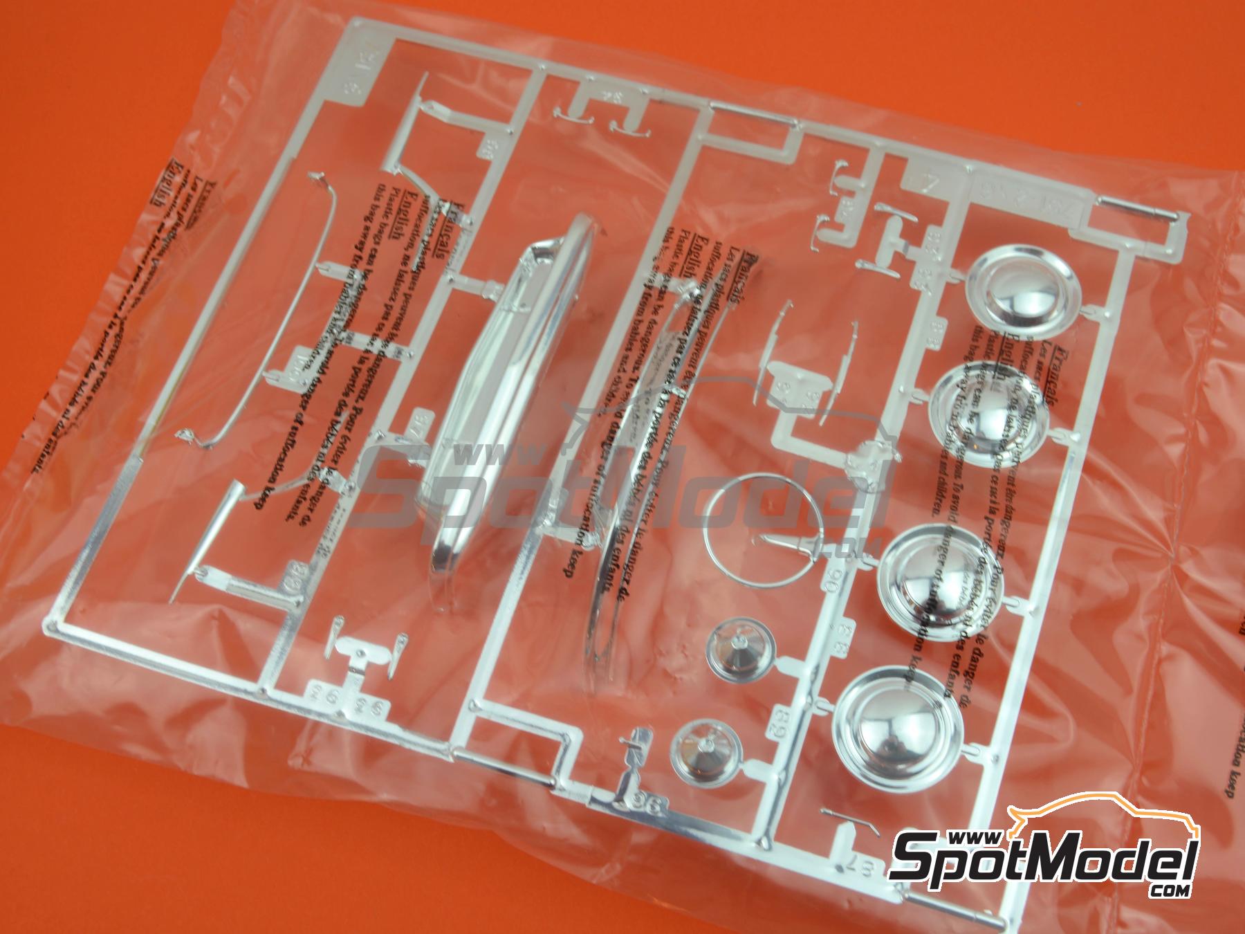 Image 9: Citro&euml;n DS 19 Berline | Car scale model kit in 1/16 scale manufactured by Heller (ref.&nbsp;80795, also 3279510807950)