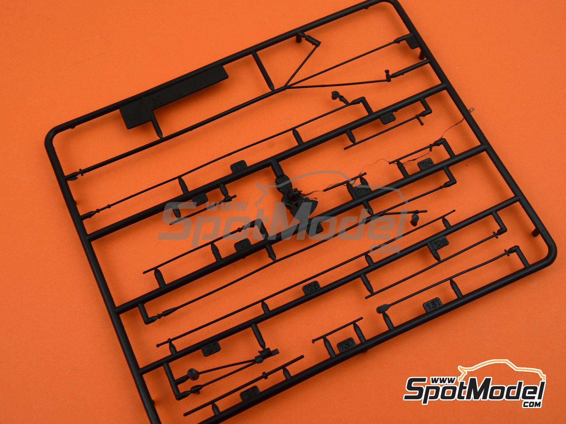 Image 4: Yamaha 125 TY | Maqueta de moto en escala&nbsp;1/8 fabricado por Heller (ref.&nbsp;80902, tambien 3279510809022)