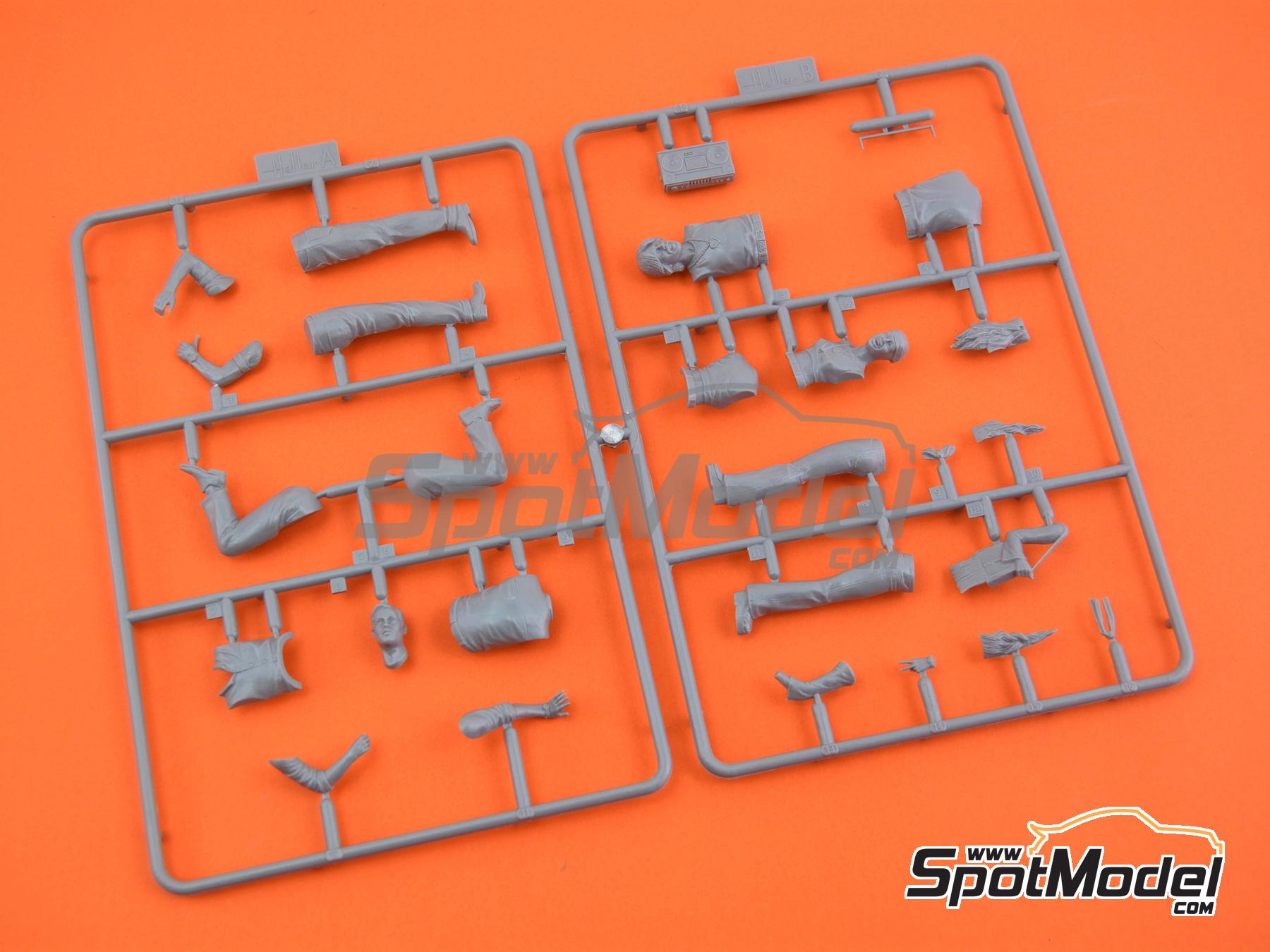 Image 5: Gente urbana de los 70s | Set de figuras en escala&nbsp;1/24 fabricado por Heller (ref.&nbsp;82757, tambien 3279510827576)