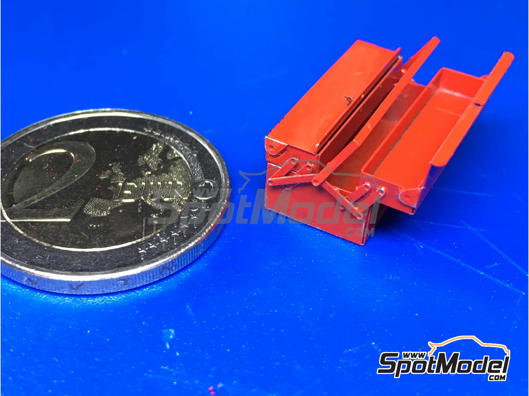 Image 2: Caja de herramientas | Detalle en escala&nbsp;1/24 fabricado por Highlight Model Studio (ref.&nbsp;HME-030)