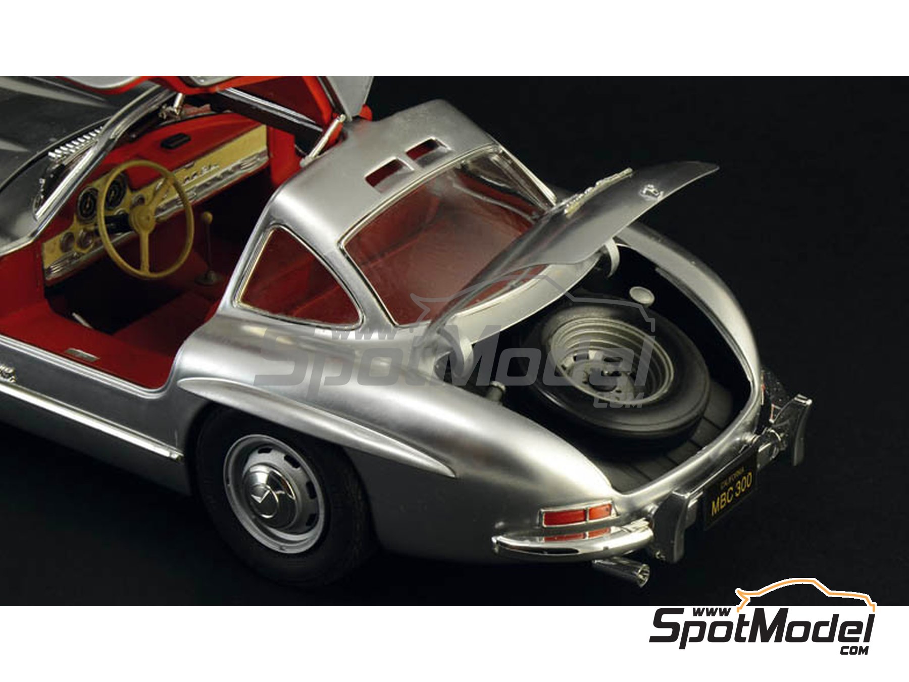 イタレリ 1/16 メルセデスベンツ 300SL ガルウィング No.3612 Italeri 3612: Car scale model kit 1/16 scale - Mercedes-Benz