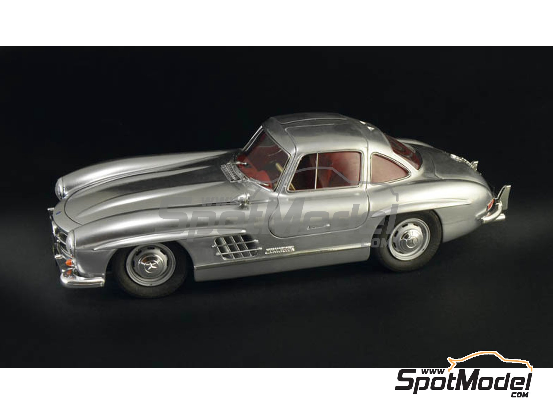 Italeri: Model car kit 1/16 scale - Mercedes-Benz 300SL Gullwing (ref ...