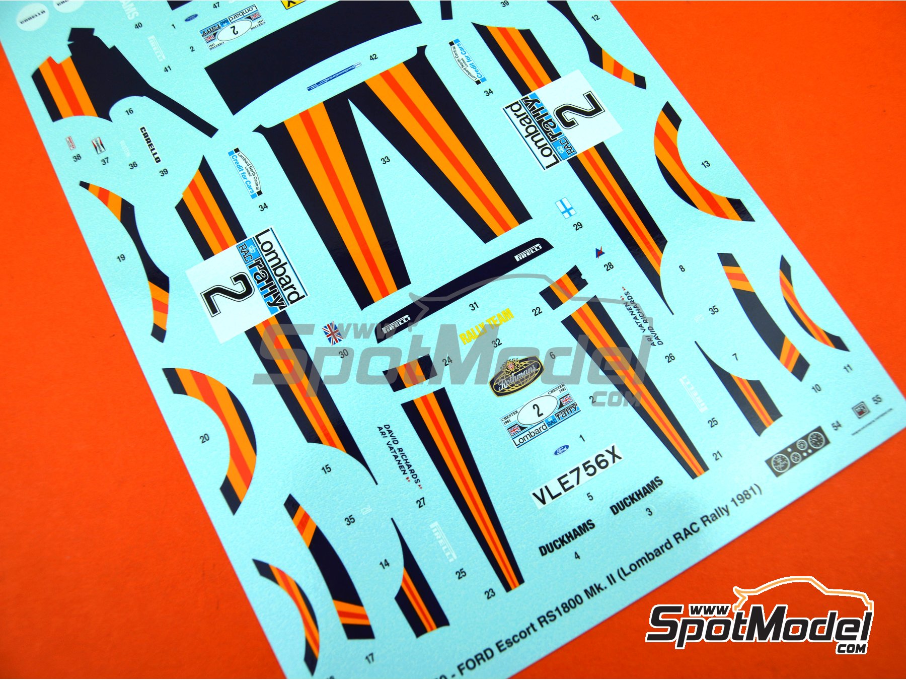 Image 8: Ford Escort Mk. II RS1800 sponsored by Rothmans - Lombard RAC Rally 1981 | Car scale model kit in 1/24 scale manufactured by Italeri (ref. 3650, also 8001283036504, IT3650 and ITA3650)