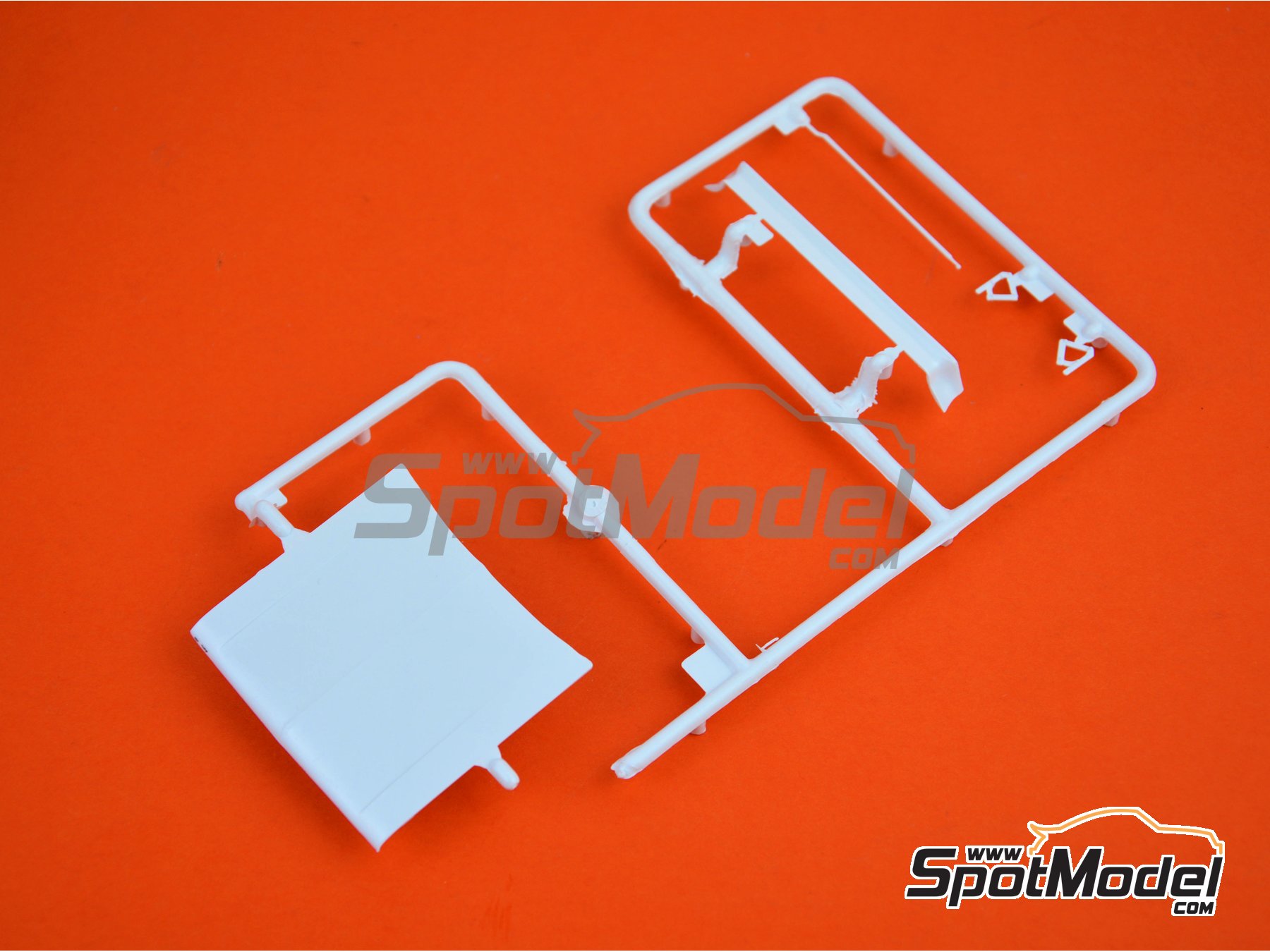 Image 5: Ford Escort Mk. II RS1800 sponsored by Castrol - Monte Carlo Rally - Rallye Automobile de Monte-Carlo 1979 | Car scale model kit in 1/24 scale manufactured by Italeri (ref.&nbsp;3655, also 8001283036559)