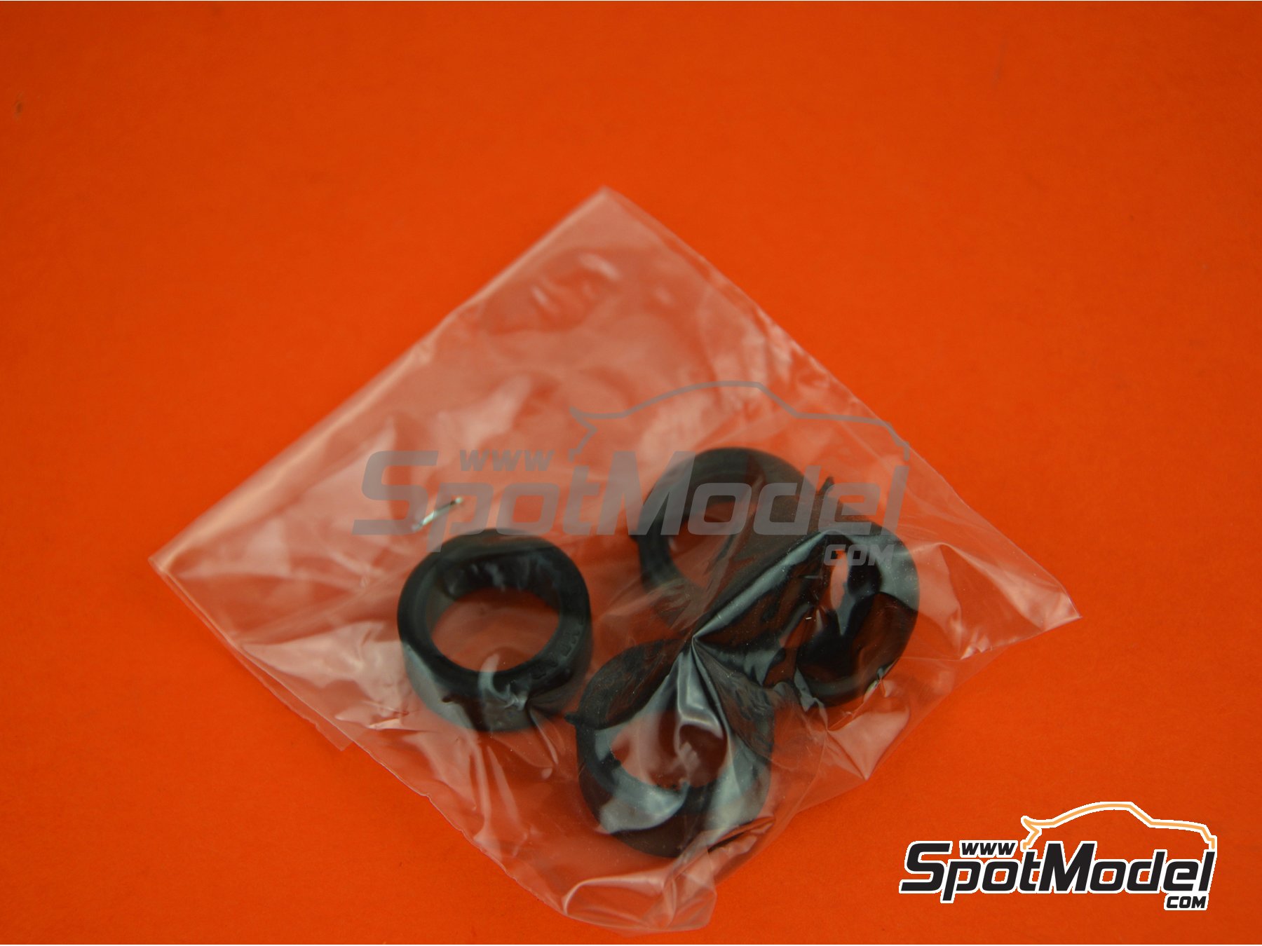 Image 12: Ford Escort Mk. II RS1800 sponsored by Castrol - Monte Carlo Rally - Rallye Automobile de Monte-Carlo 1979 | Car scale model kit in 1/24 scale manufactured by Italeri (ref.&nbsp;3655, also 8001283036559)