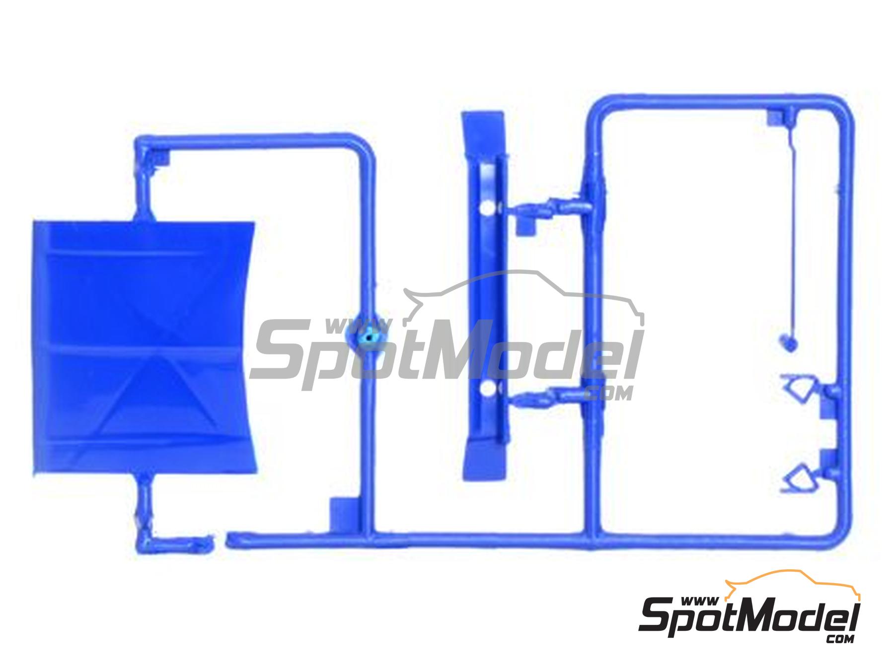 Image 6: Ford Escort Zakspeed Group 2 Zakspeed Team sponsored by D&W - European Touring Car Championship ETCC 1979 | Car scale model kit in 1/24 scale manufactured by Italeri (ref.&nbsp;3664, also 8001283036641, IT3664 and ITA3664)