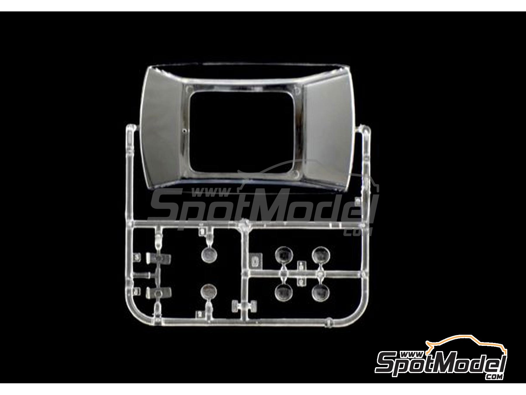 Image 7: Ford Escort Zakspeed Group 2 Zakspeed Team sponsored by D&W - European Touring Car Championship ETCC 1979 | Car scale model kit in 1/24 scale manufactured by Italeri (ref.&nbsp;3664, also 8001283036641, IT3664 and ITA3664)