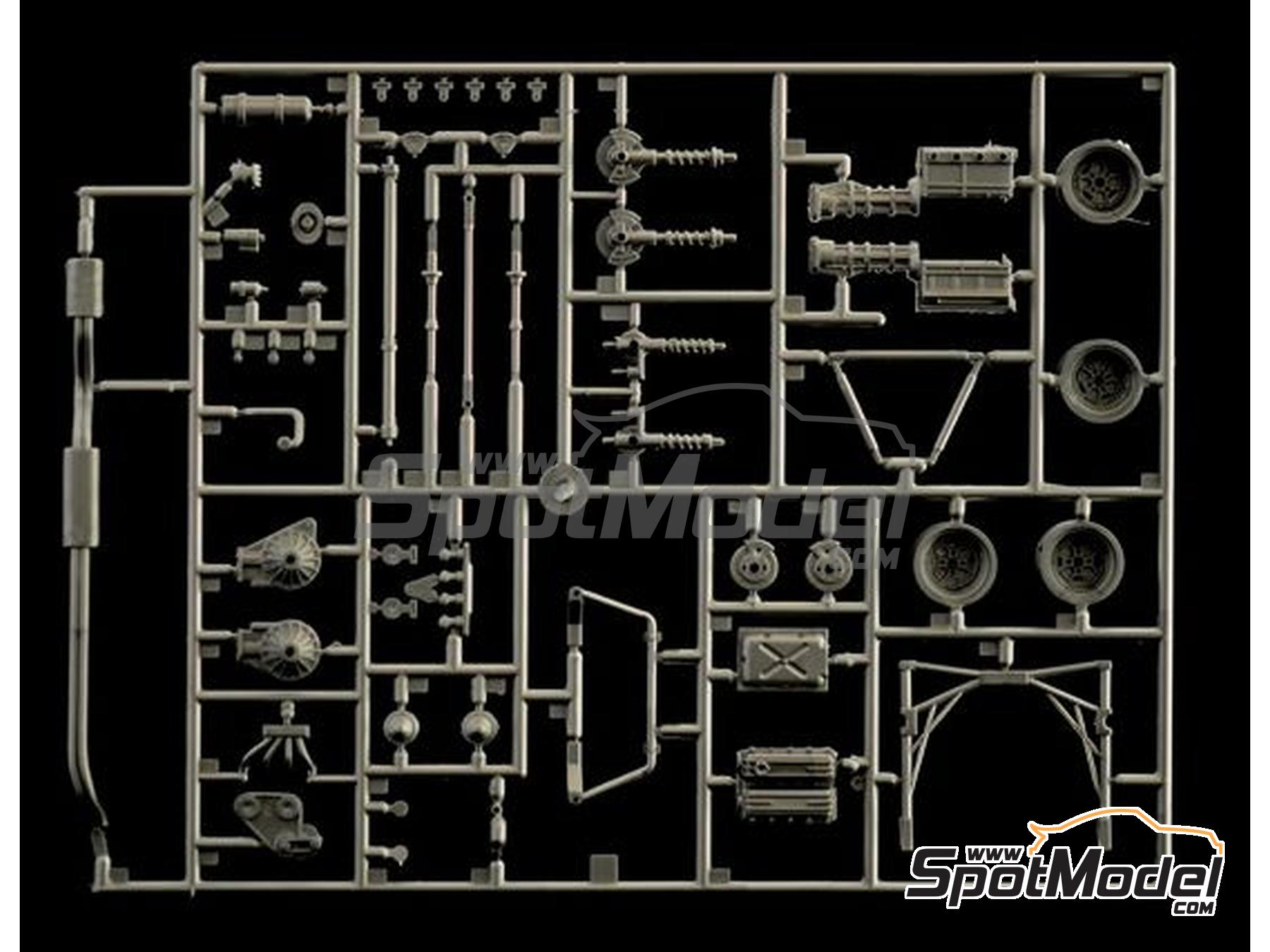 Image 7: Fiat 131 Abarth sponsored by Olio Fiat - Portugal Rally - Vinho do Porto 1977 | Car scale model kit in 1/24 scale manufactured by Italeri (ref.&nbsp;3667, also 8001283036672, ITA3667 and 3667S)