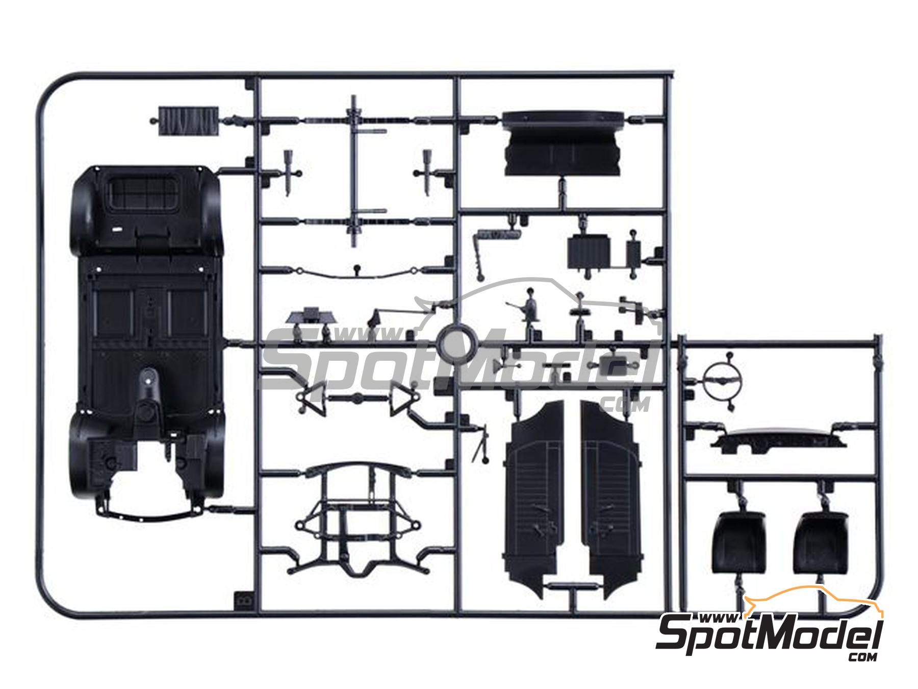 Image 15: Lancia Fulvia HF - Rally de Monte Carlo - Rallye Automobile de Monte-Carlo 1972 | Maqueta de coche en escala 1/24 fabricado por Italeri (ref. 3670, tambien 8001283036702)