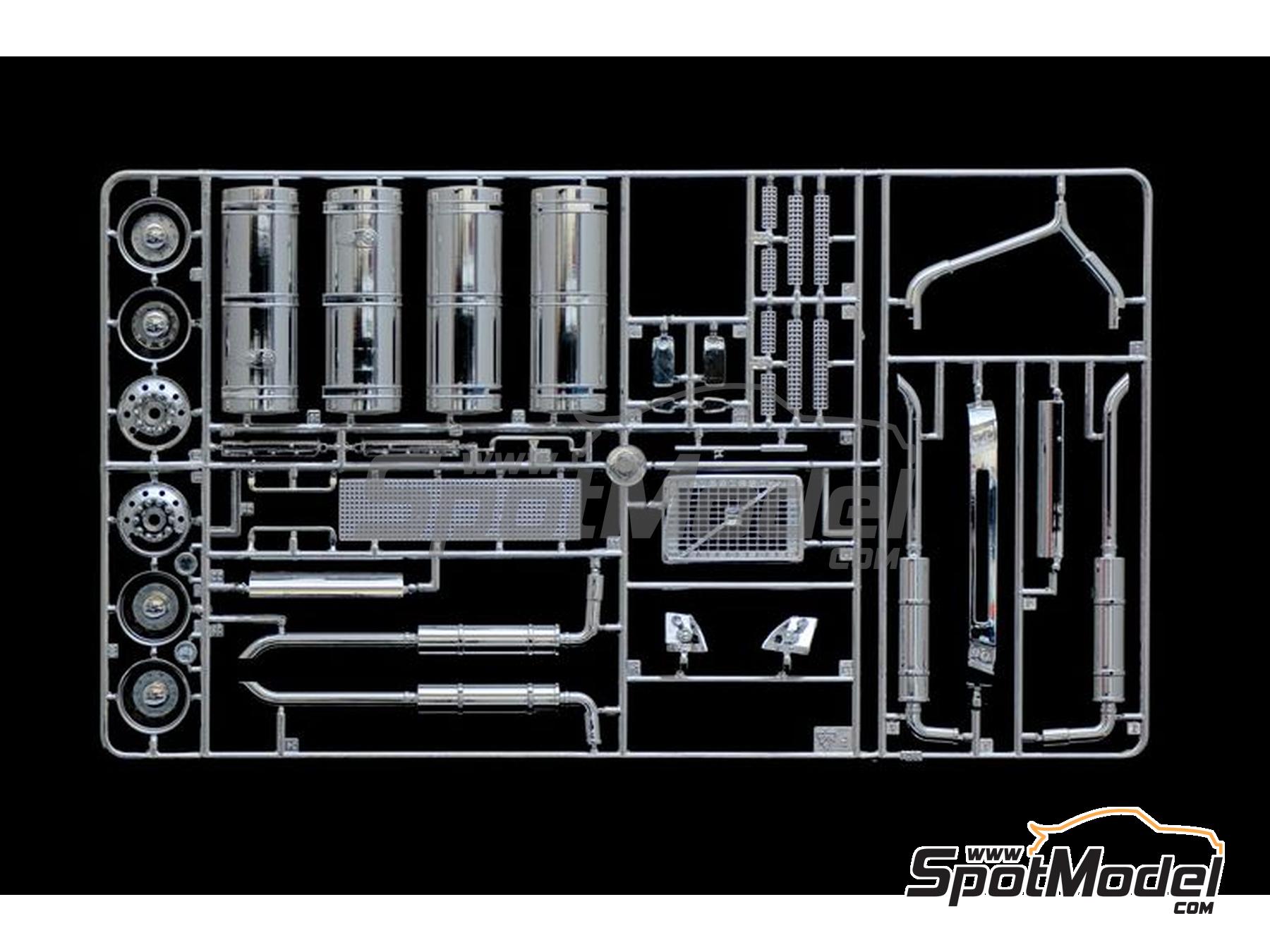 Image 5: Volvo VN 780 | Tractor head scale model kit in 1/24 scale manufactured by Italeri (ref.&nbsp;3892, also 8001283038928)