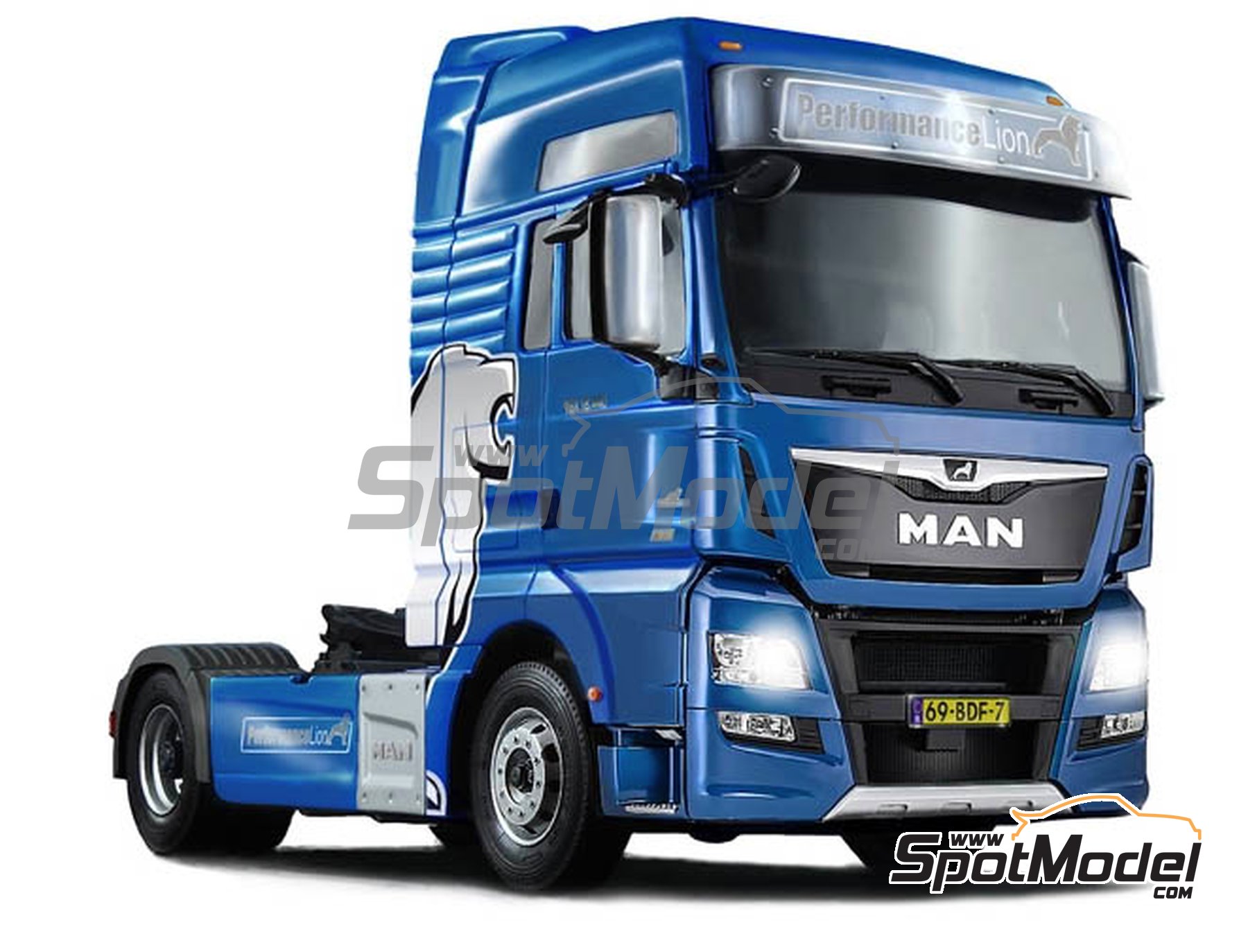 Image 4: Man TGX XXL Euro 6 | Model truck kit in 1/24 scale manufactured by Italeri (ref.&nbsp;3916)