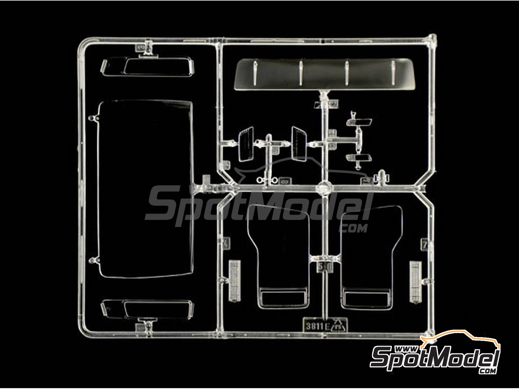 Image 10: Man TGX XXL Euro 6 | Model truck kit in 1/24 scale manufactured by Italeri (ref.&nbsp;3916)